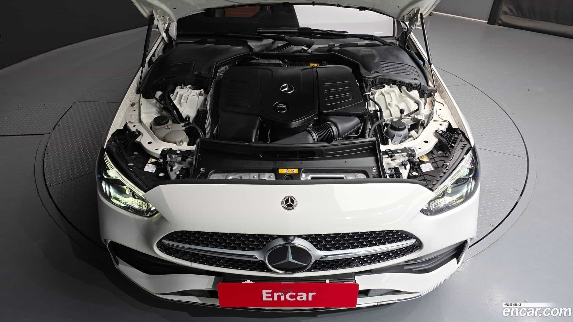 C-Class Mercedes-Benz 2022.3-INNER-006
