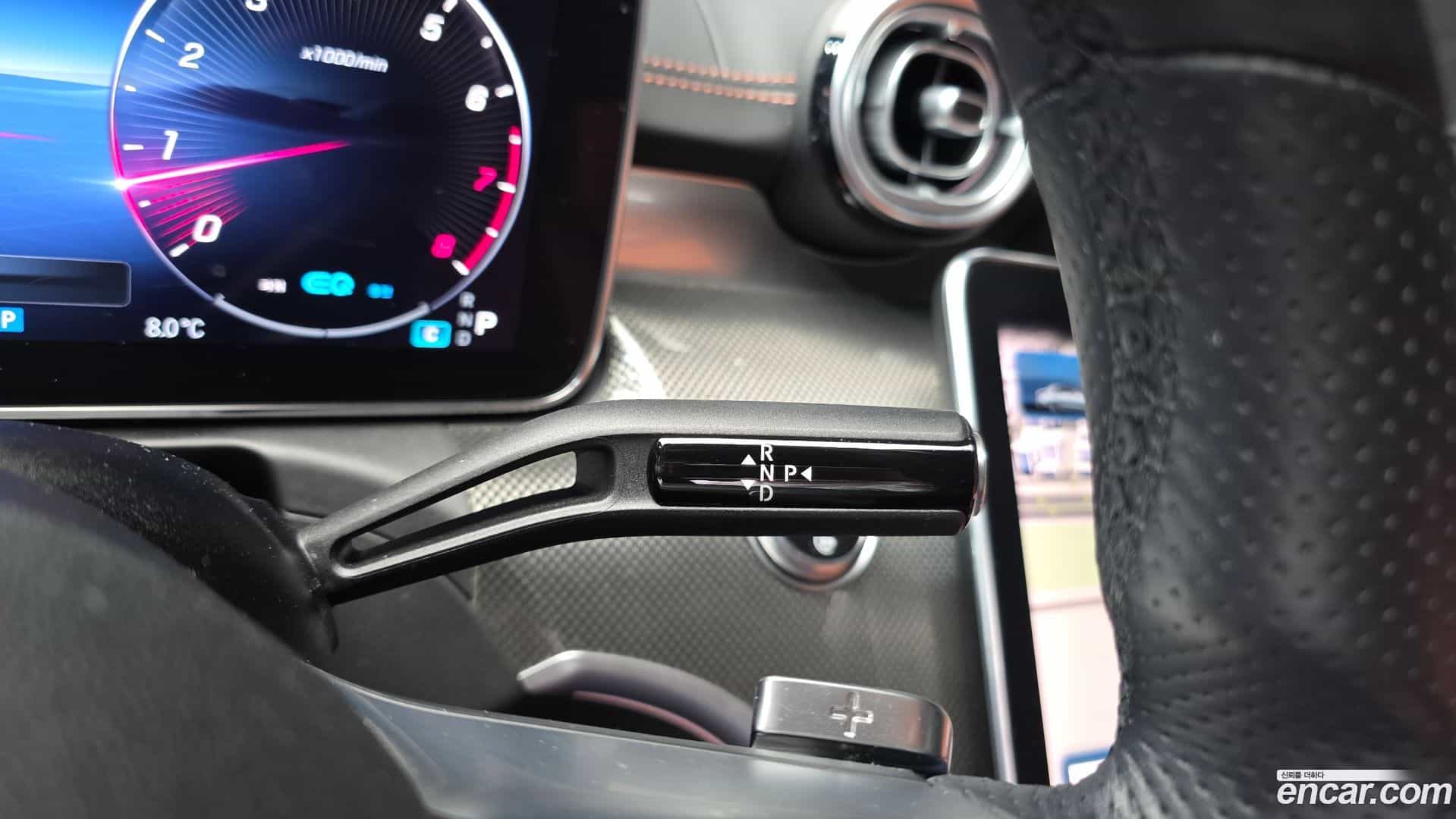 C-Class Mercedes-Benz 2022.3-INNER-009