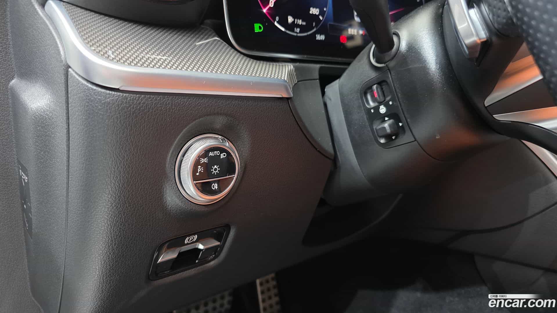 C-Class Mercedes-Benz 2022.3-OPTION-018