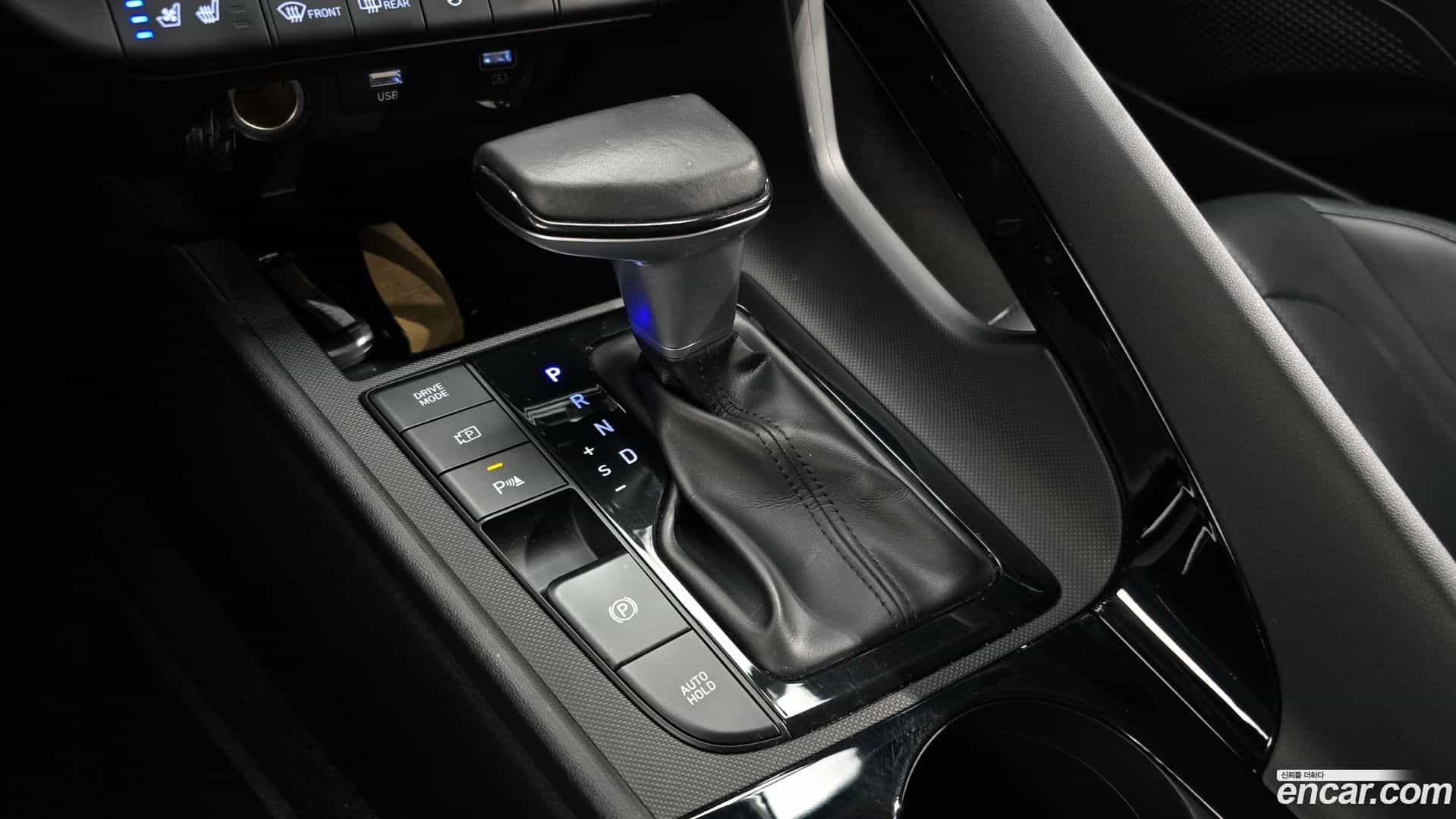 AVANTE Hyundai 2020.4-INNER-009