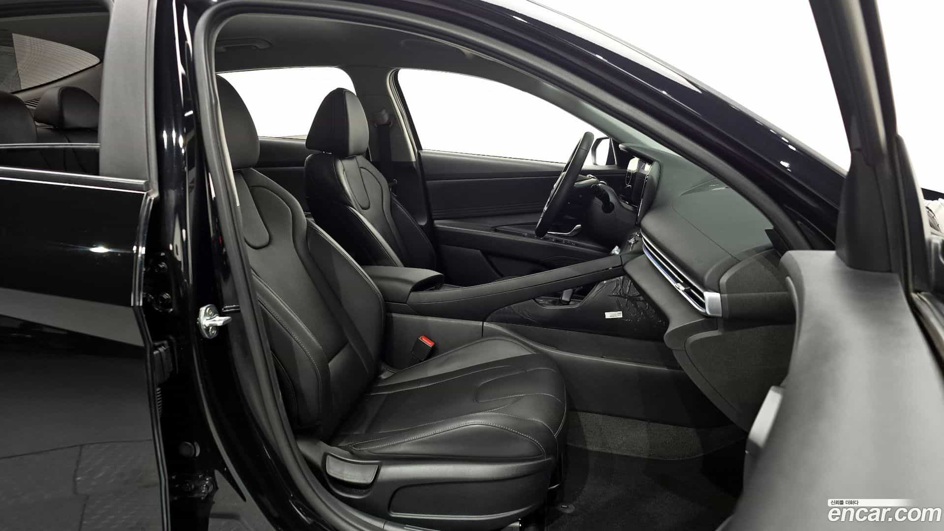 AVANTE Hyundai 2020.4-INNER-010
