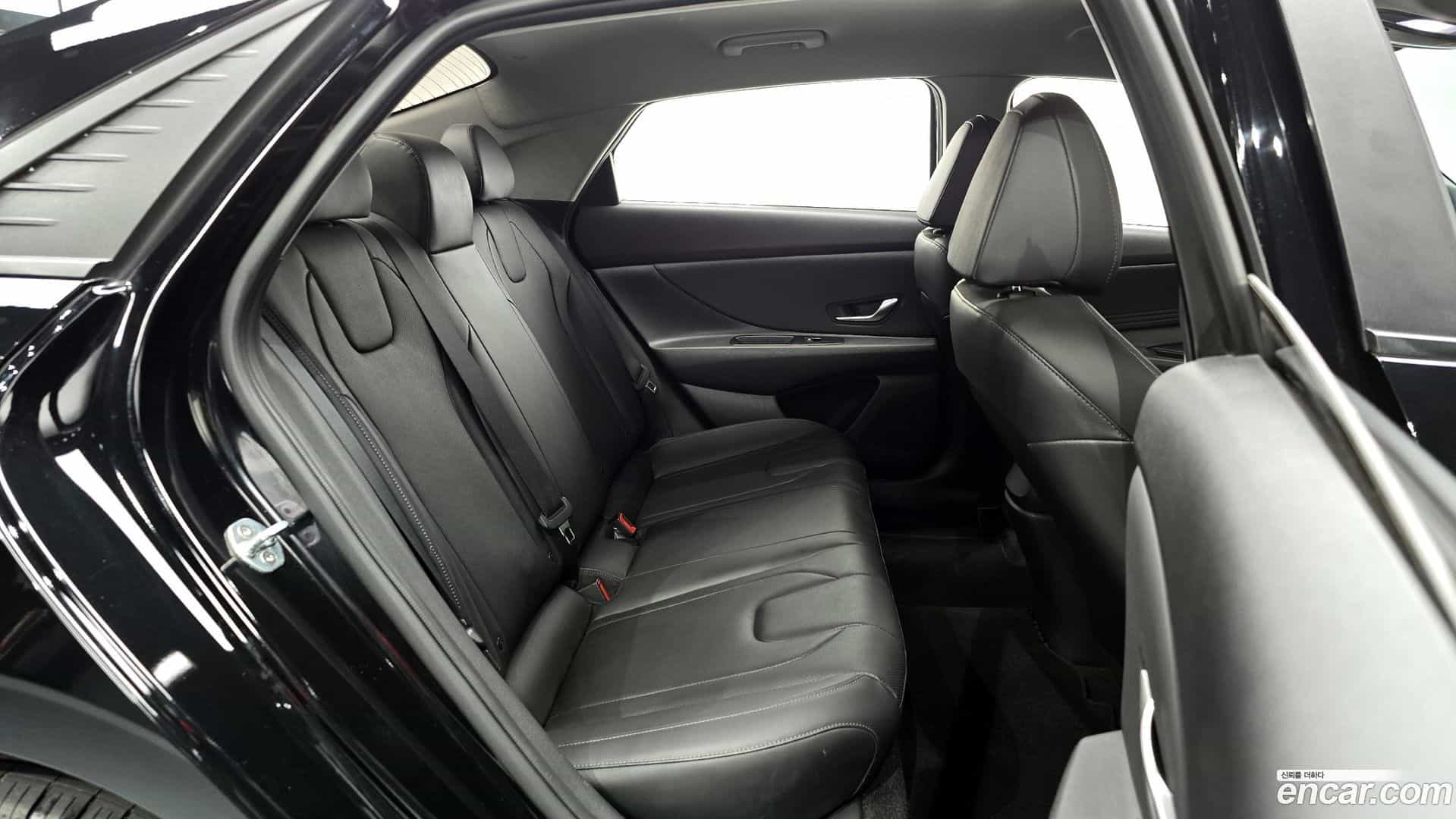 AVANTE Hyundai 2020.4-OPTION-016