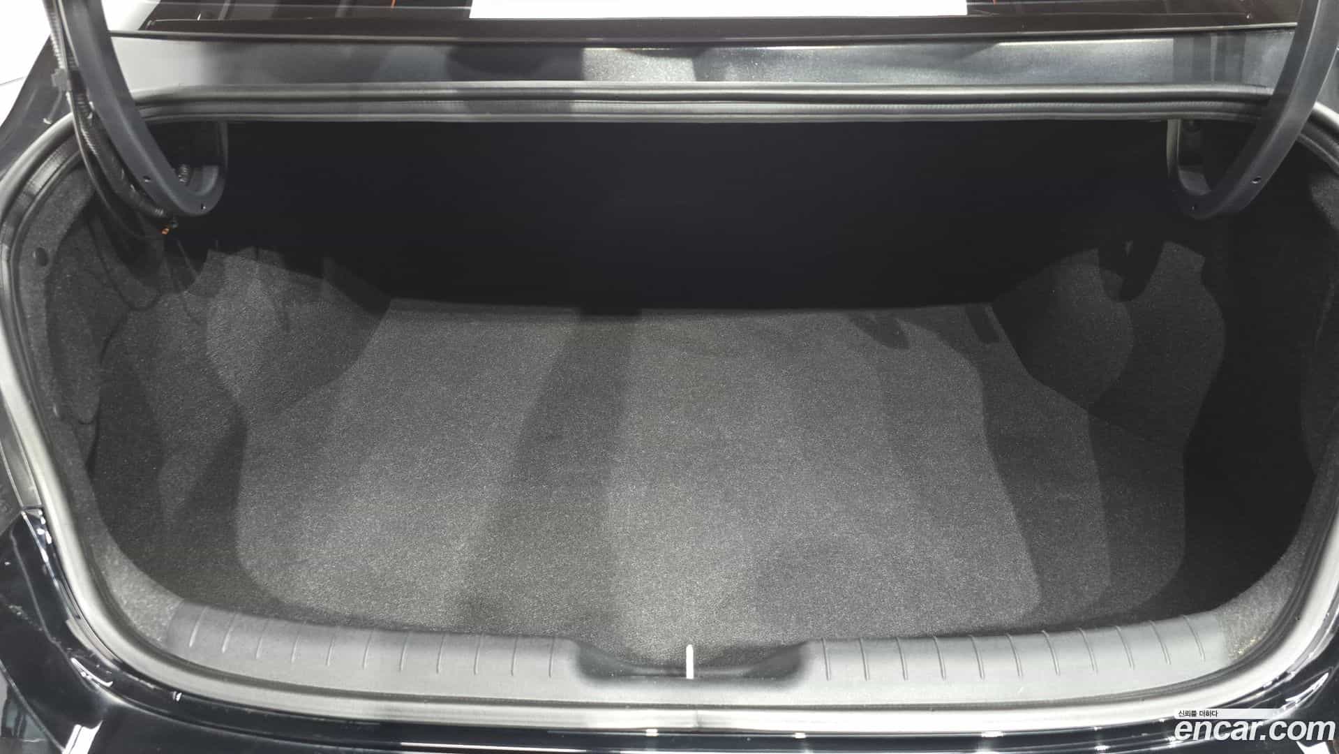 AVANTE Hyundai 2020.4-OPTION-024