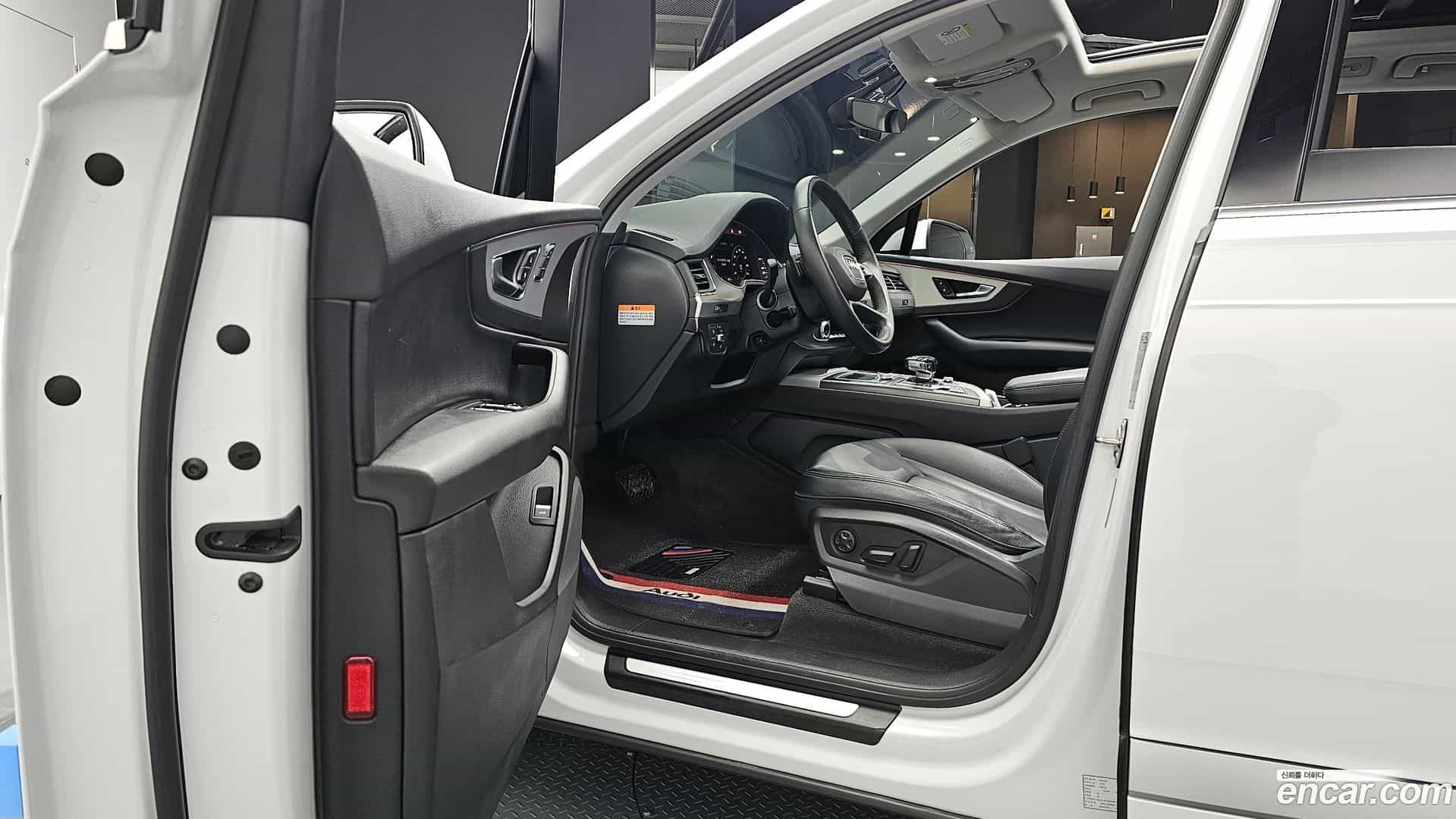 Q7 Audi 2019.8-INNER-010