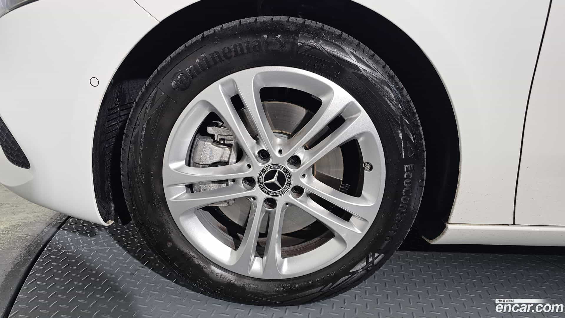 A-Class Mercedes-Benz 2025.7-OUTER-005