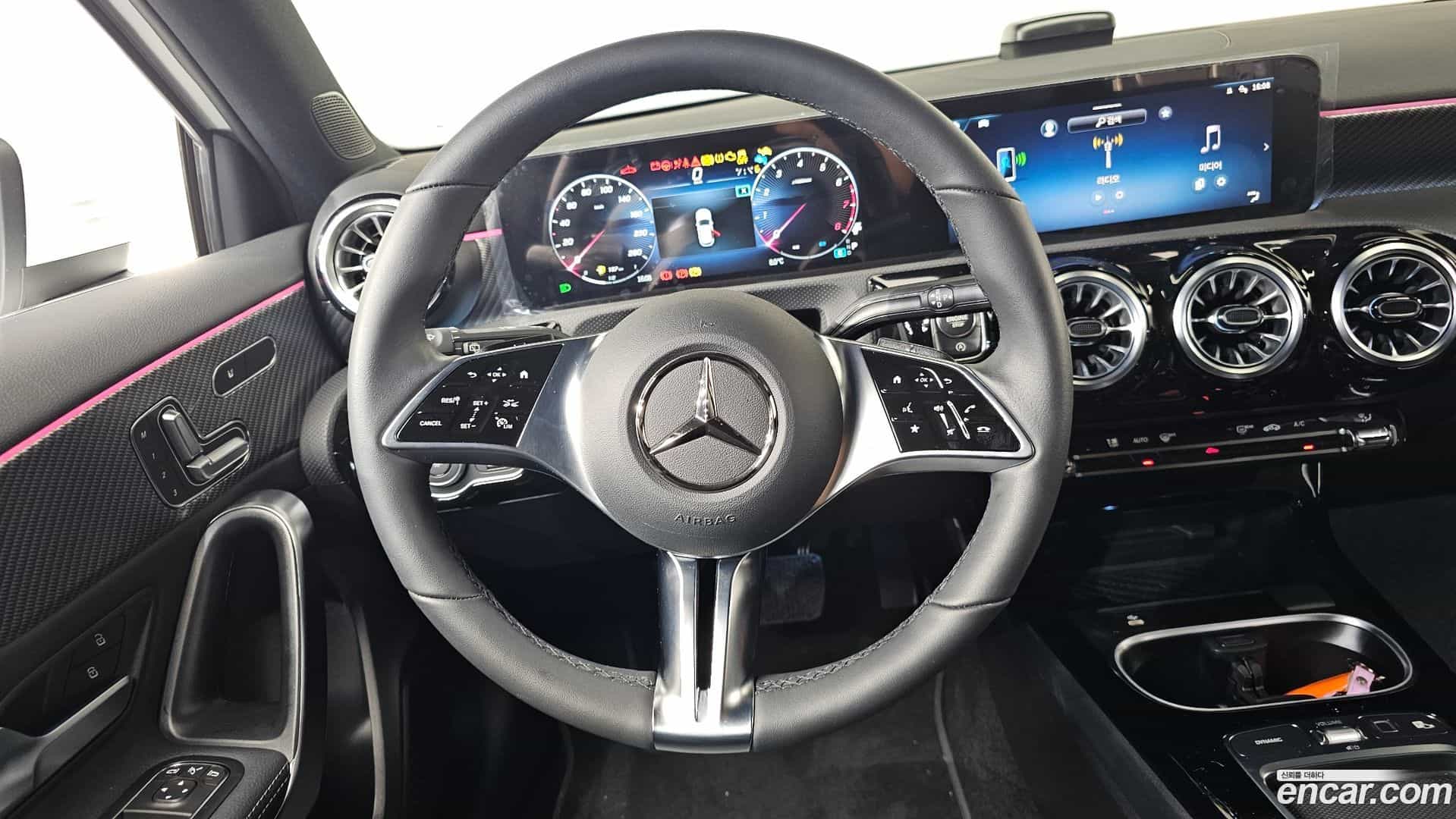 A-Class Mercedes-Benz 2025.7-OPTION-017