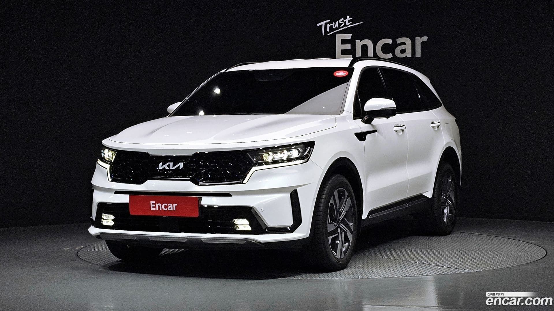 Main__Slider__Photo:Sorento Kia 2022.6-0