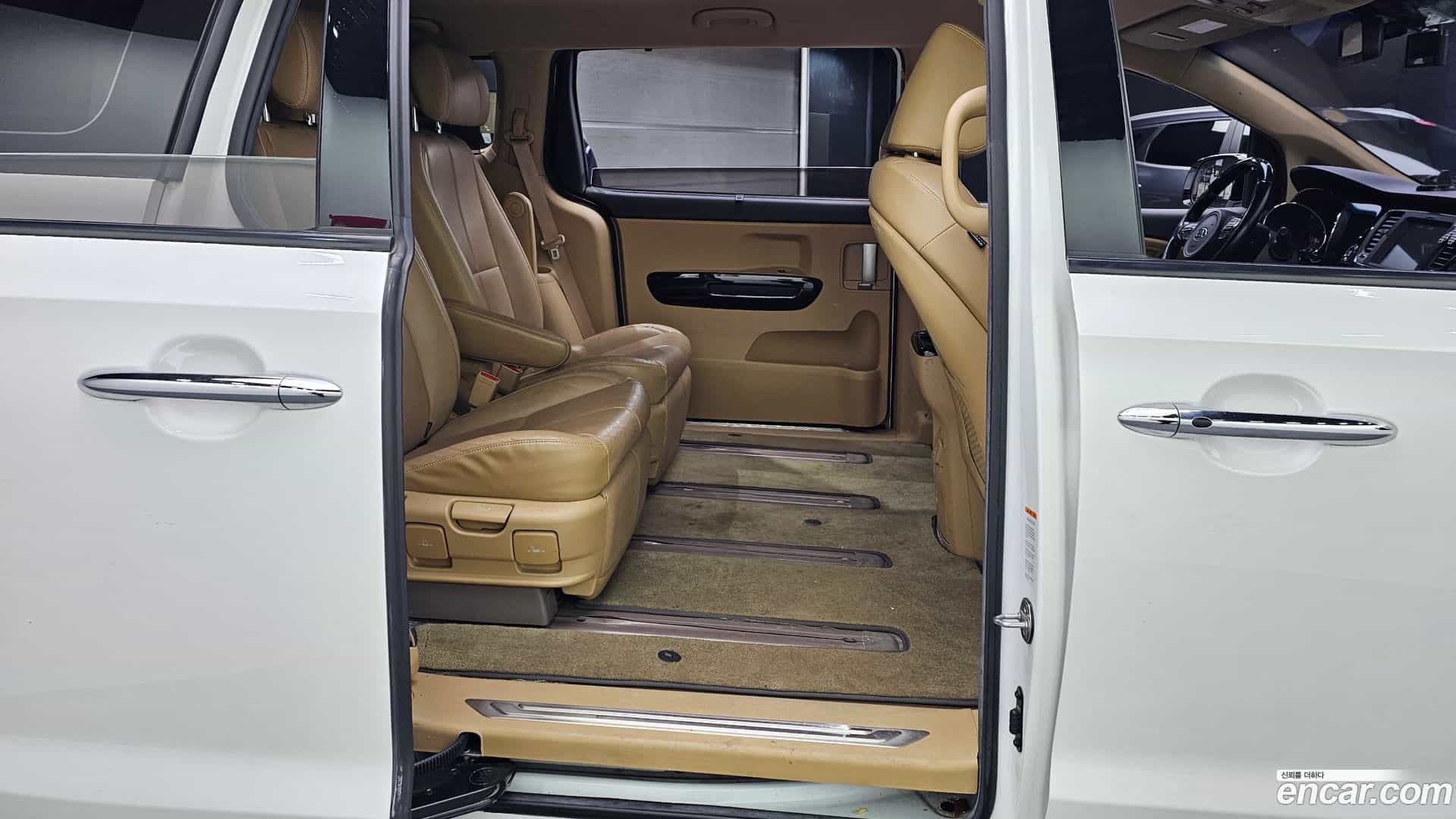 Canival Kia 2017.10-OPTION-016