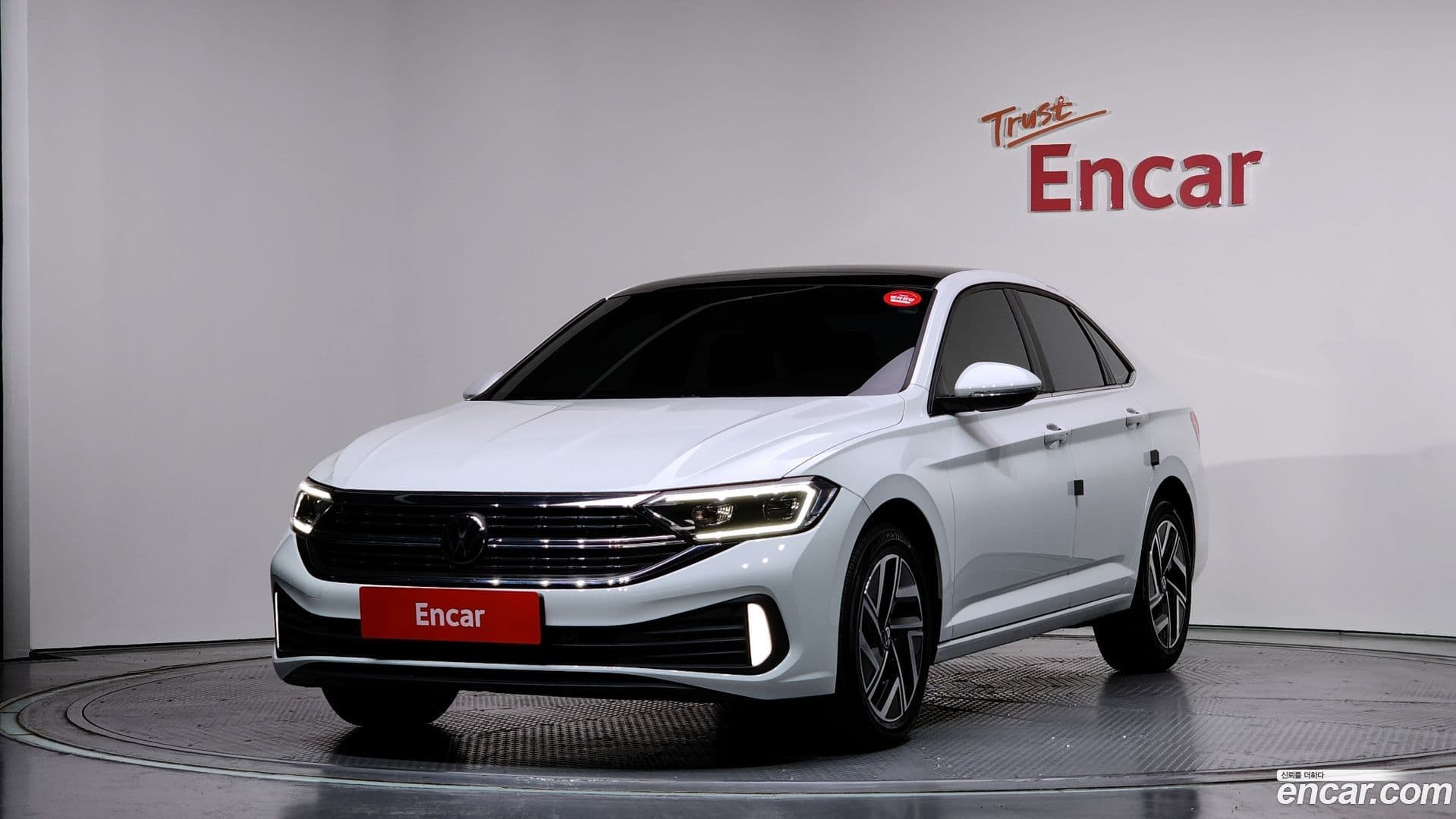Main__Slider__Photo:Jetta Volkswagen 2023.11-0