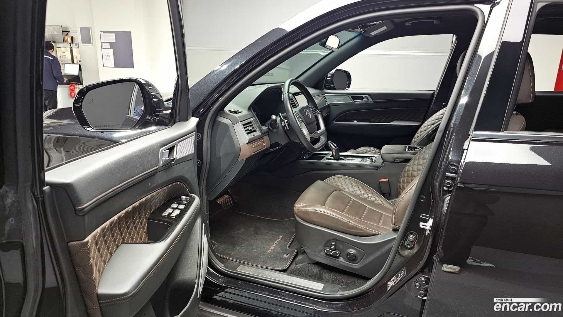 Rexton KG Mobility 2023.3-INNER-010