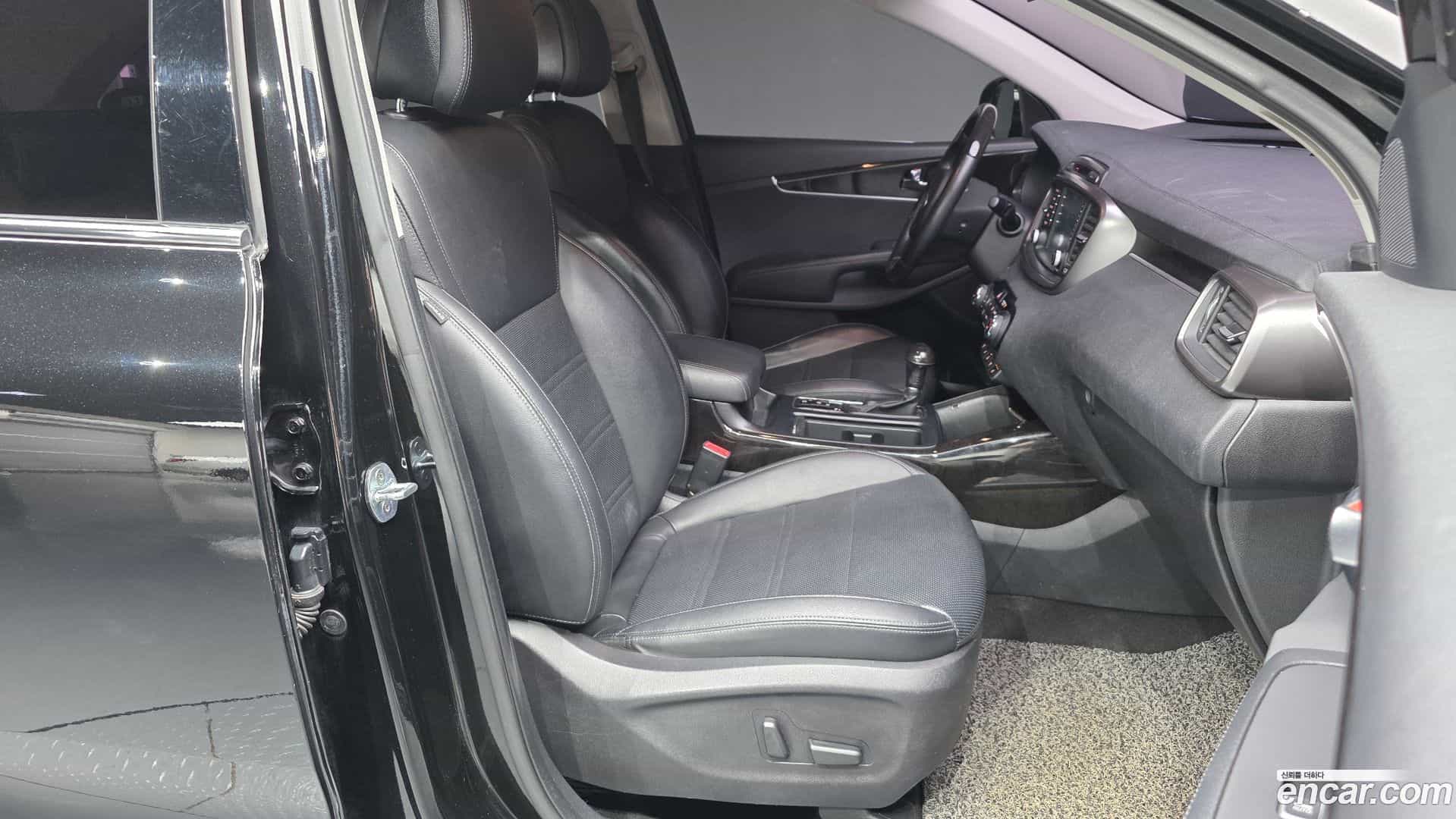 Sorento Kia 2016.0-OPTION-015