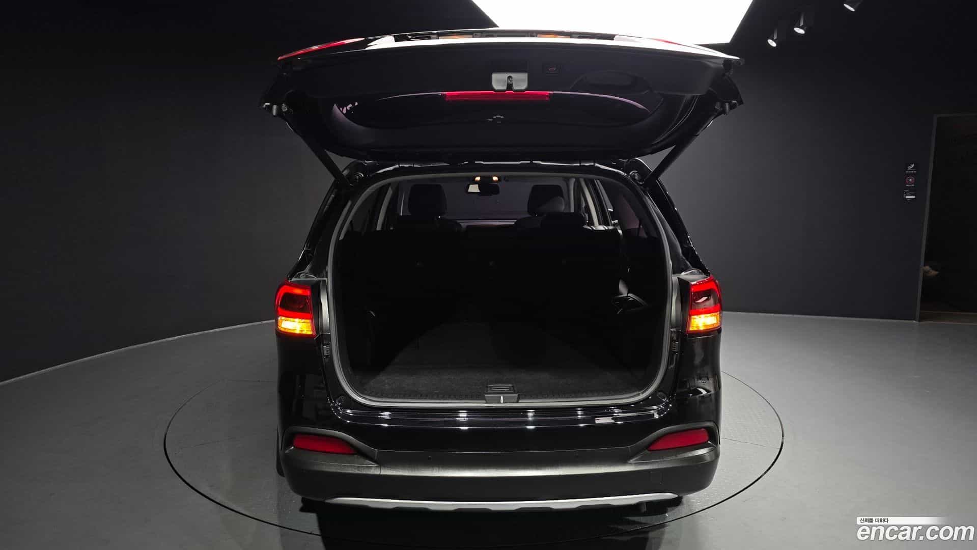 Sorento Kia 2016.0-OPTION-024