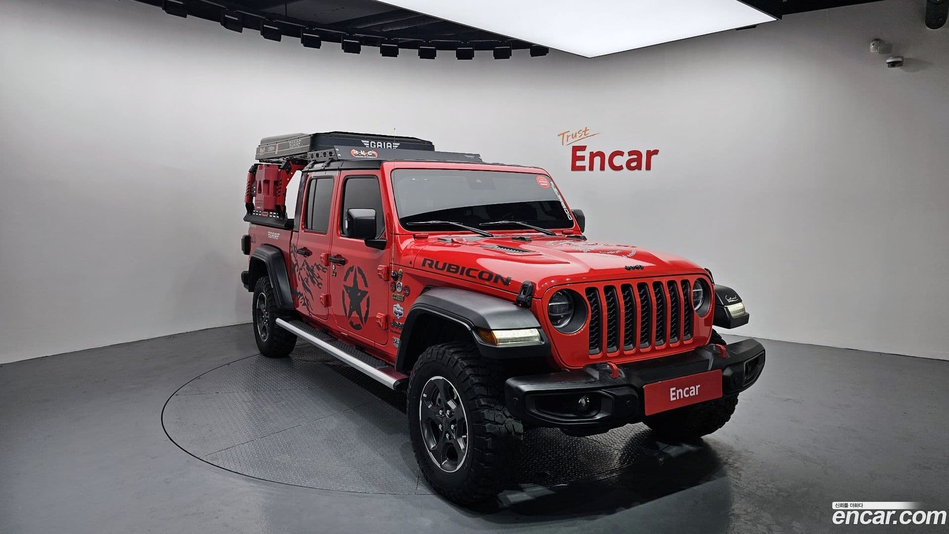 Main__Slider__Photo:Gladiator Jeep 2020.11-0