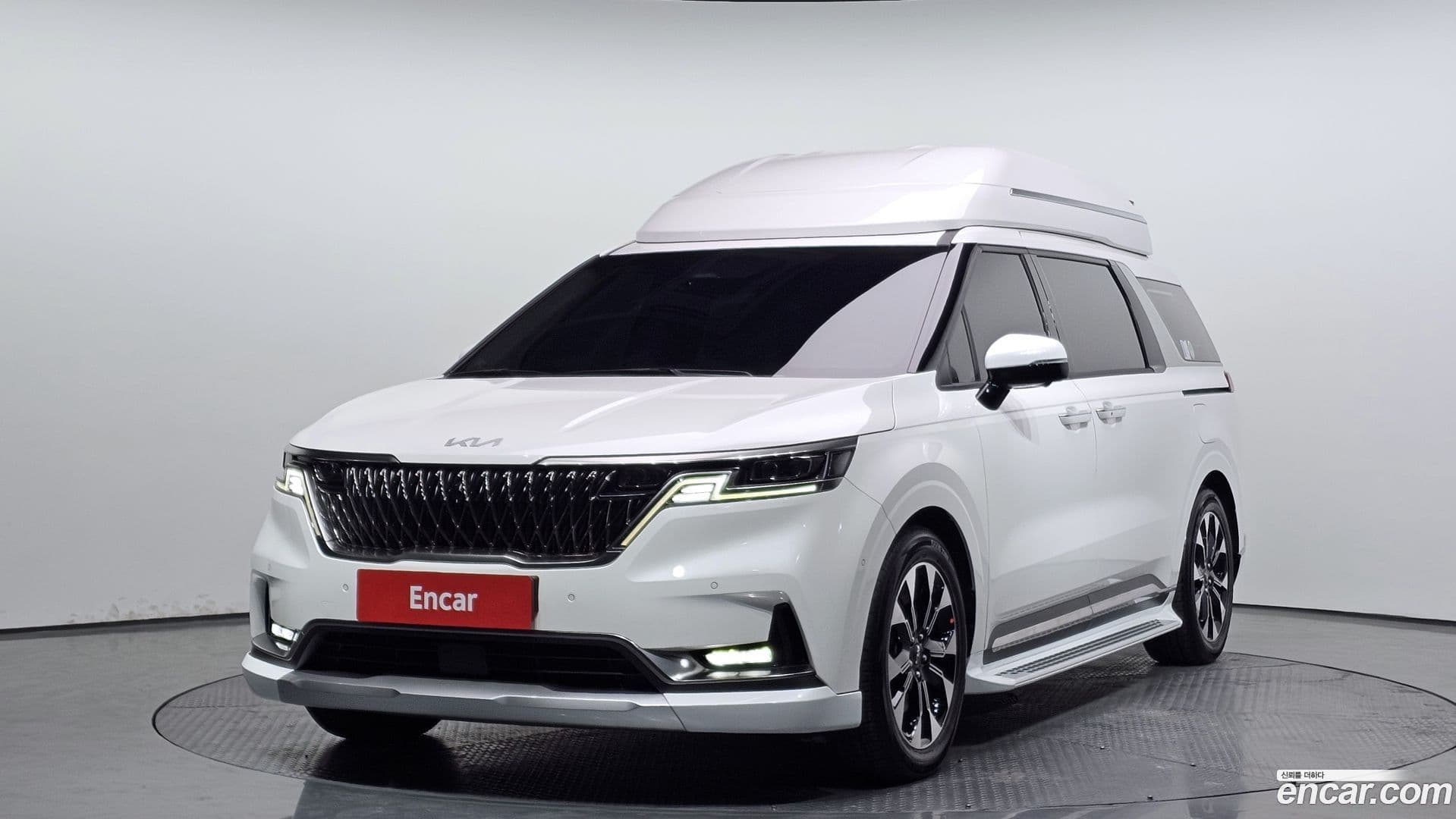 Main__Slider__Photo:Canival Kia 2022.0-0