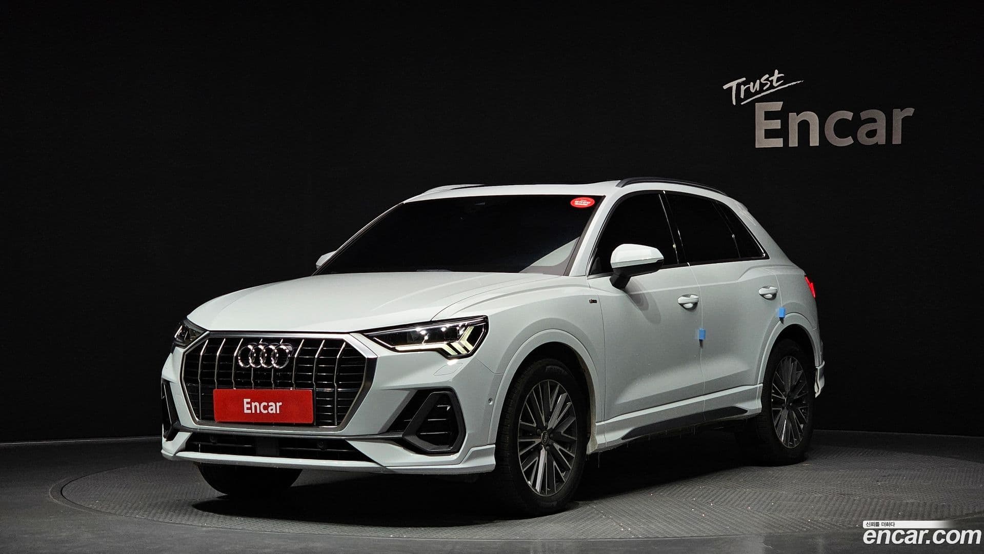 Main__Slider__Photo:Q3 Audi 2023.0-0