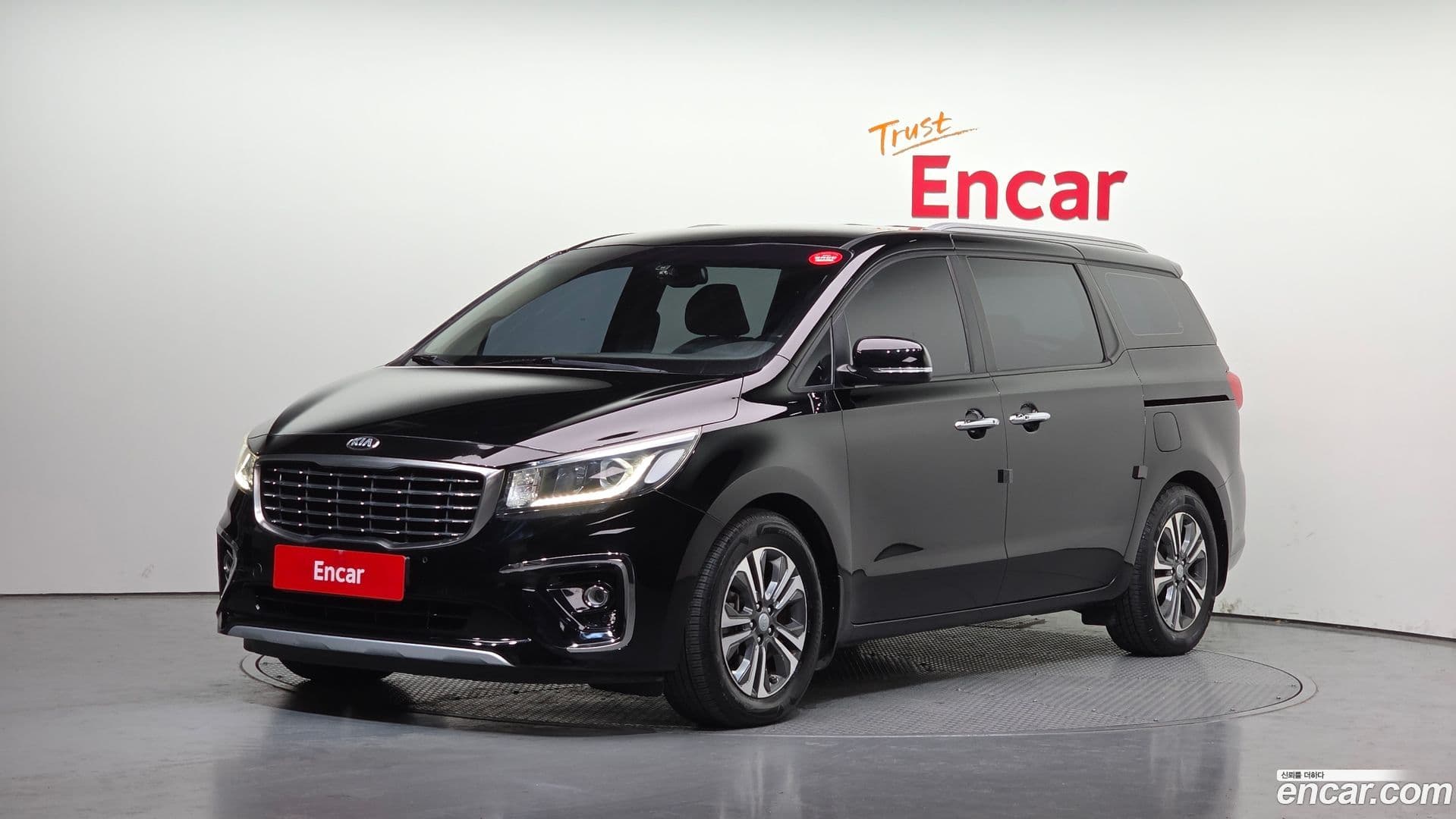 Main__Slider__Photo:Canival Kia 2018.7-0