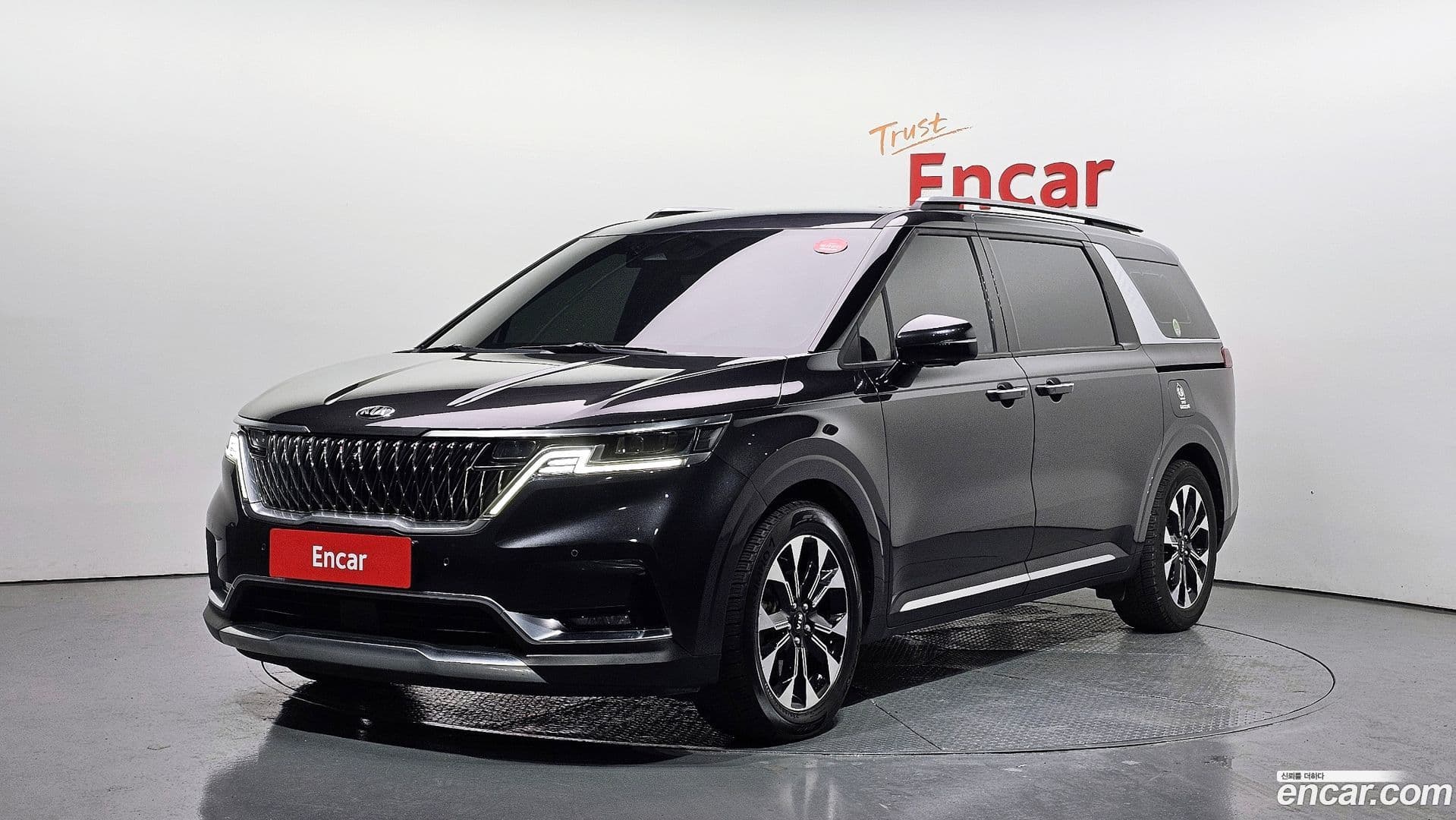 Main__Slider__Photo:Canival Kia 2021.0-0