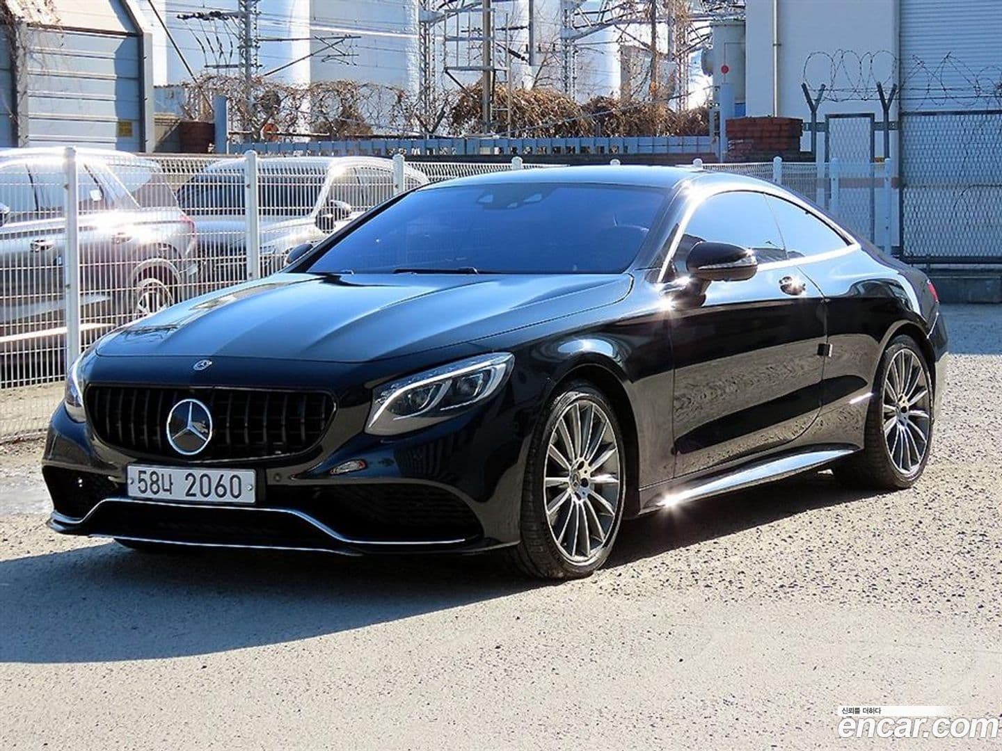 Main__Slider__Photo:S-Class Mercedes-Benz 2017.5-0
