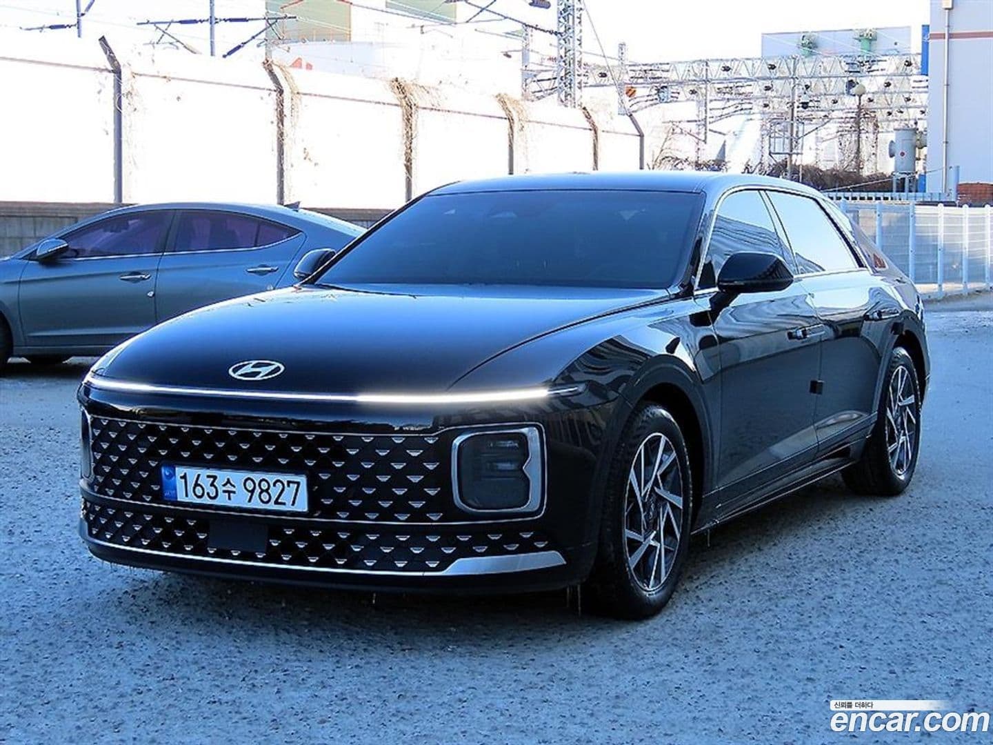 Main__Slider__Photo:Grandeur Hyundai 2024.9-0