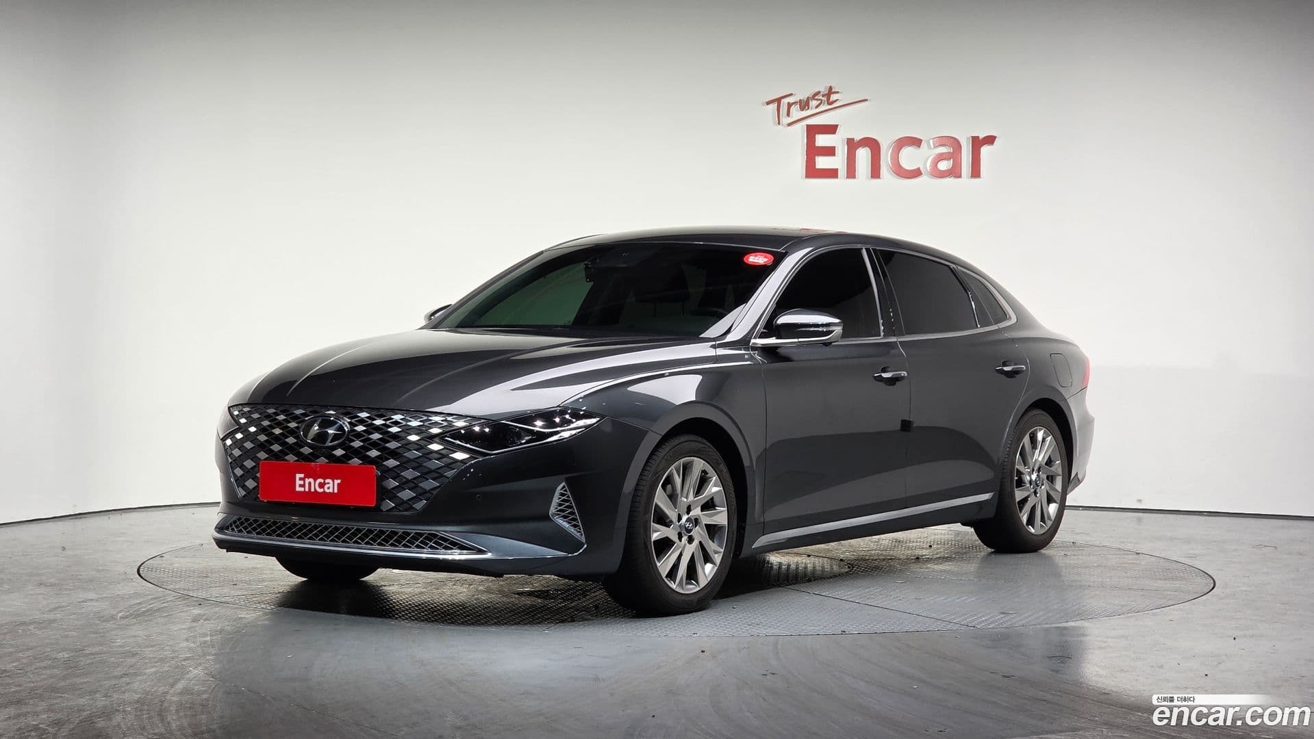 Main__Slider__Photo:Grandeur Hyundai 2020.10-0