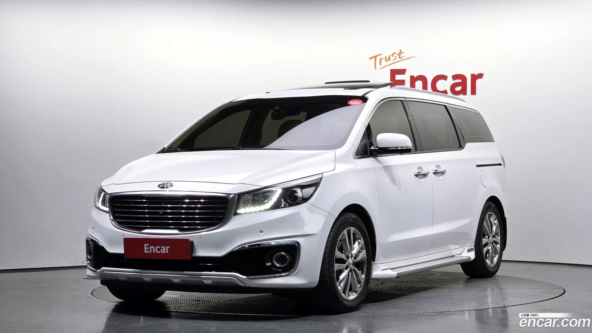 Main__Slider__Photo:Canival Kia 2017.4-0