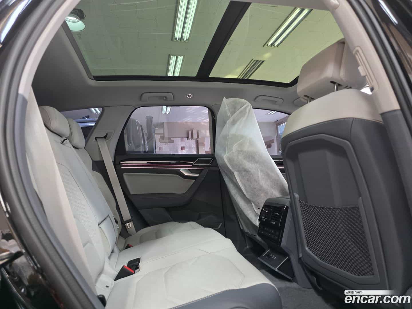 Touareg Volkswagen 2025.11-OPTION-016