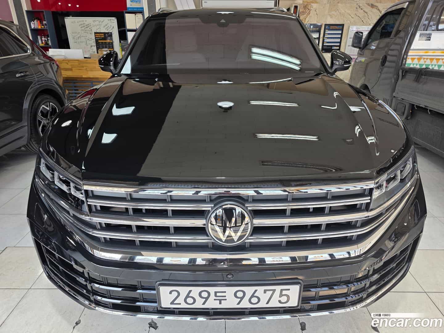Touareg Volkswagen 2025.11-OPTION-024