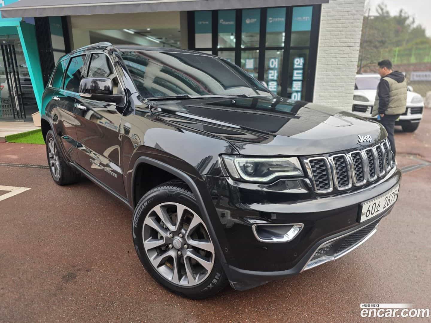 Cherokee Jeep 2018.6-OUTER-003