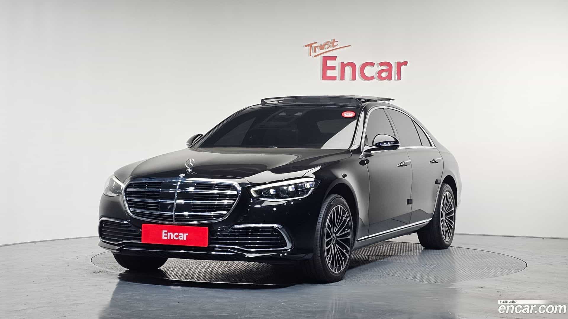 S-Class Mercedes-Benz 2022.8-OUTER-001