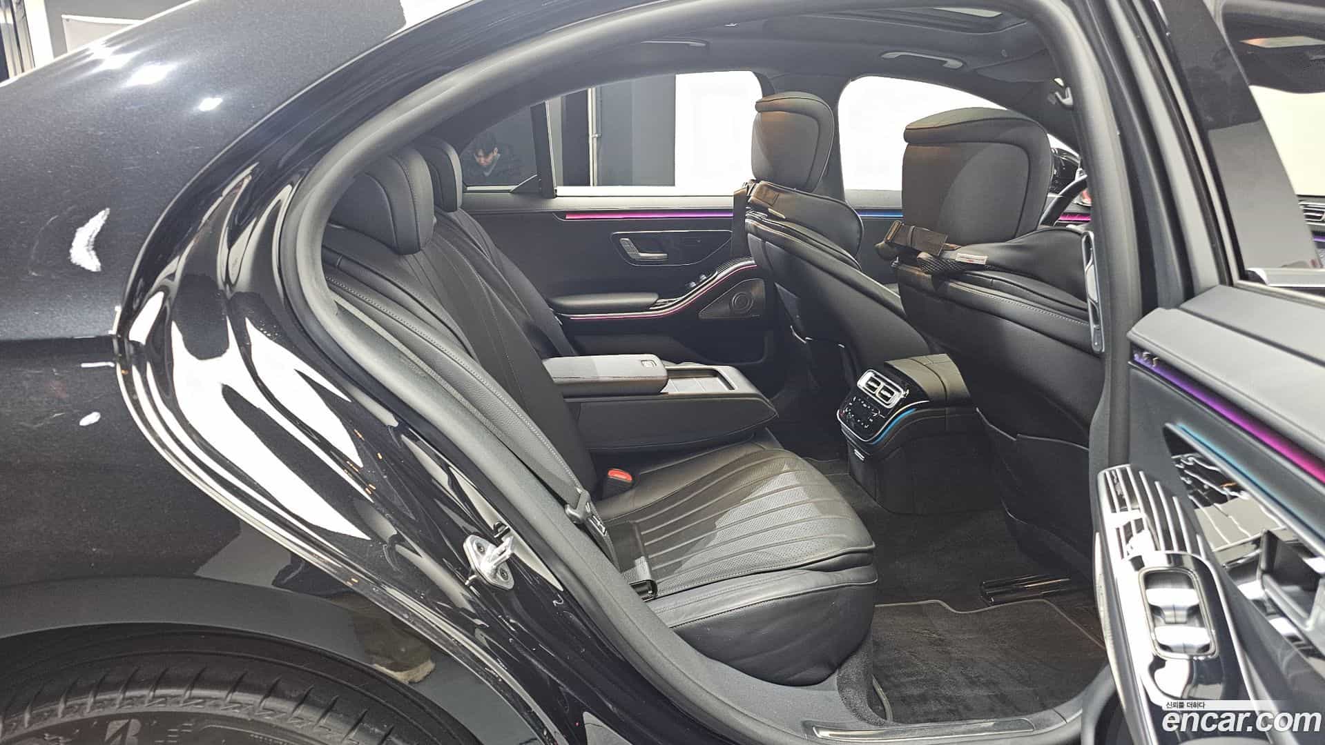 S-Class Mercedes-Benz 2022.8-OPTION-016