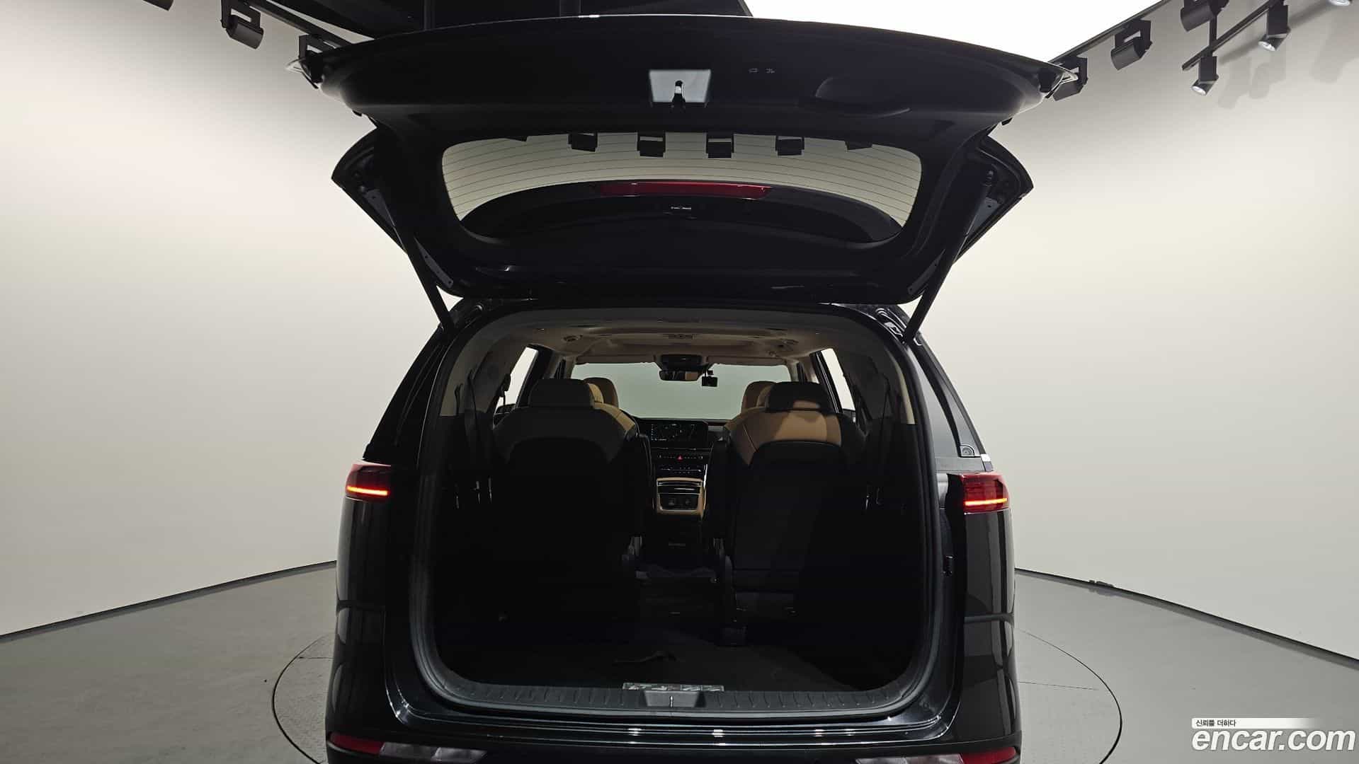 Canival Kia 2021.2-OPTION-024