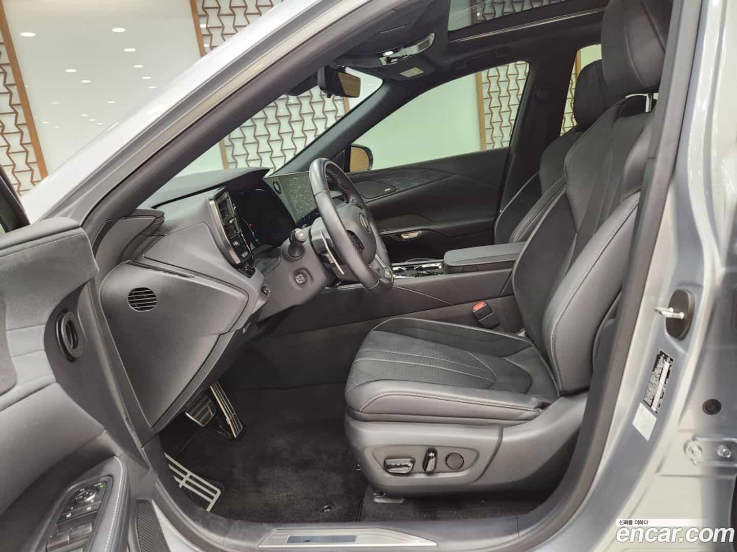 RX Lexus 2024.1-INNER-009