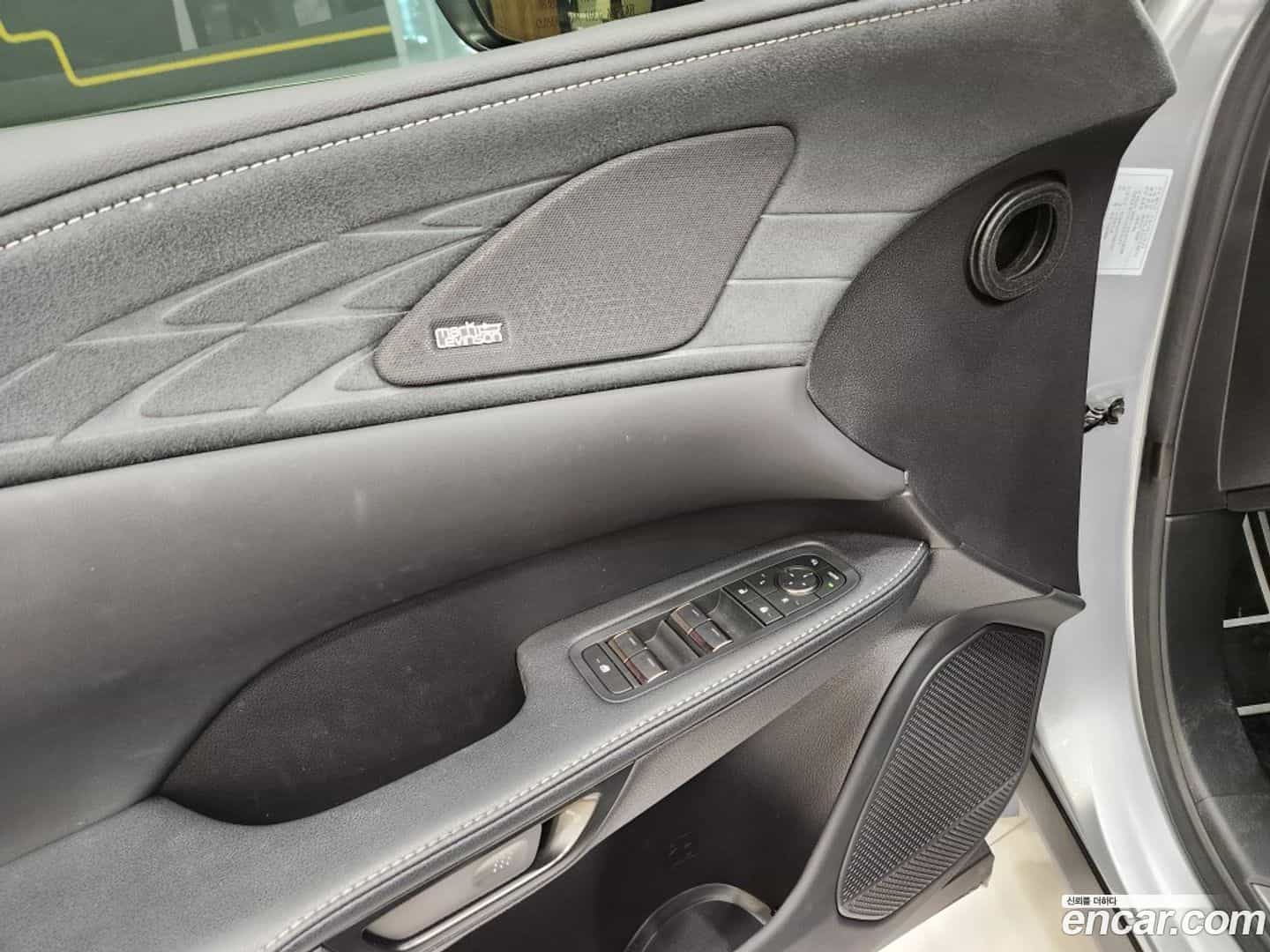 RX Lexus 2024.1-INNER-010