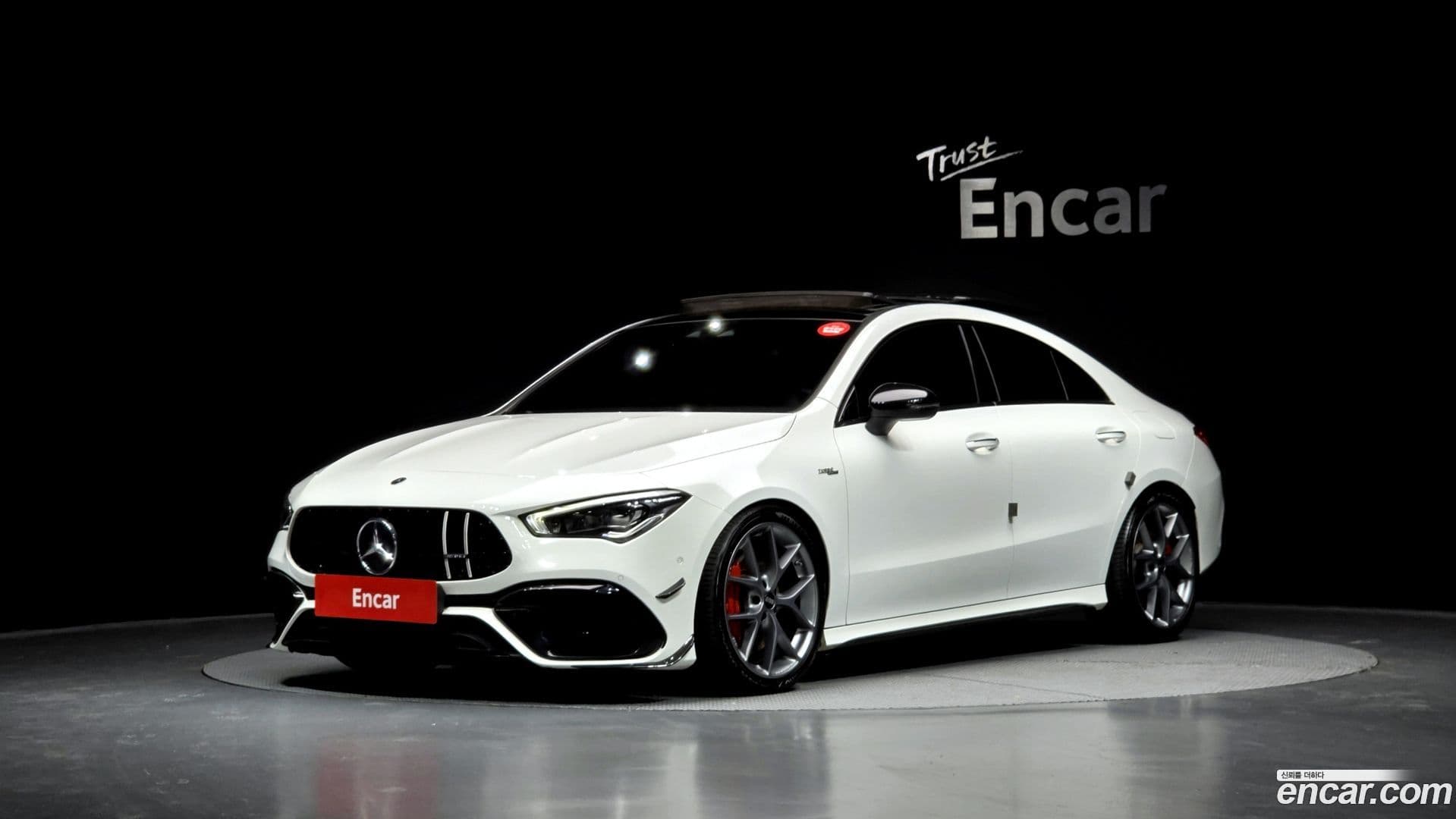 Main__Slider__Photo:CLA-Class Mercedes-Benz 2021.6-0