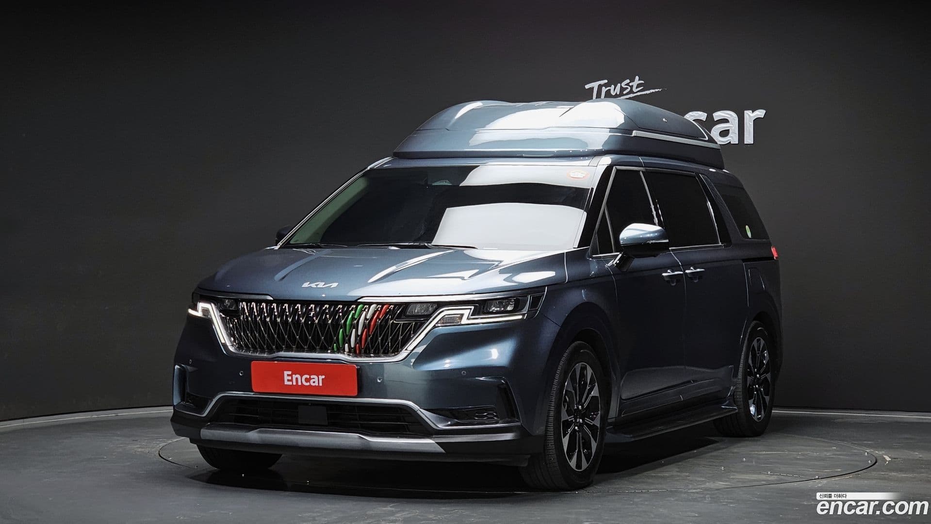 Main__Slider__Photo:Canival Kia 2021.6-0