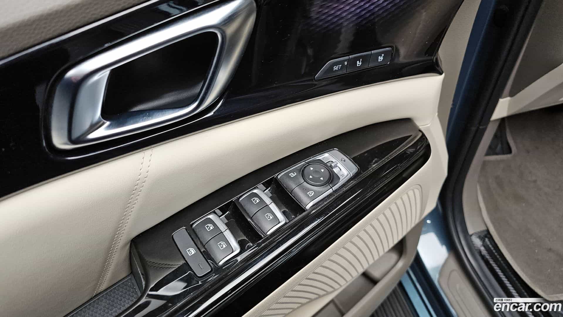 Canival Kia 2021.6-OPTION-022