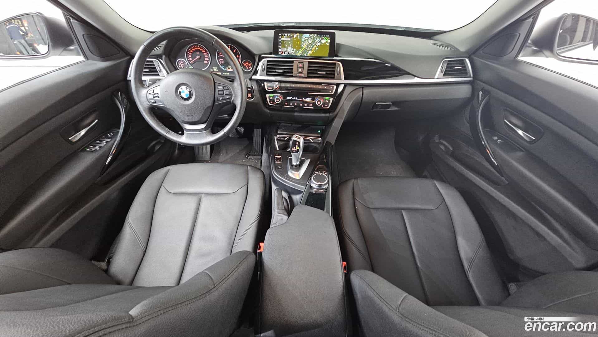 Gran Turismo BMW 2018.4-INNER-007
