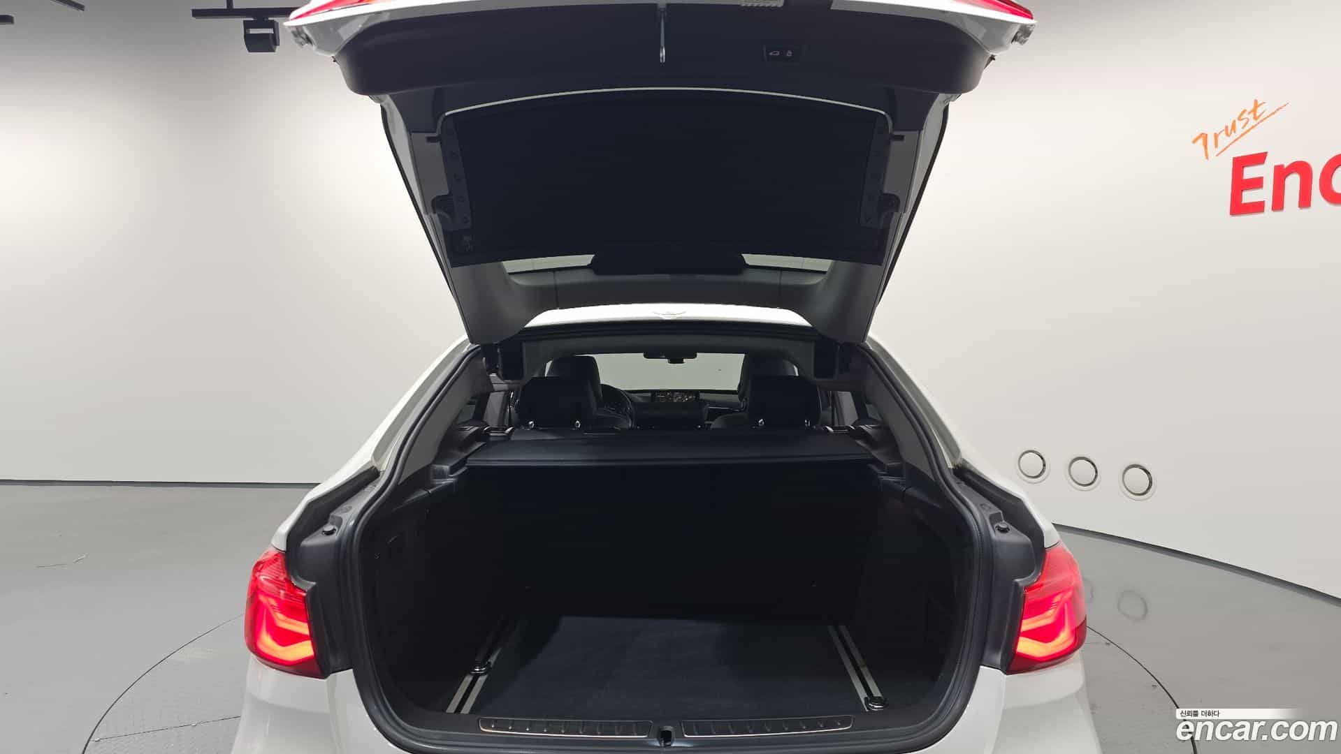 Gran Turismo BMW 2018.4-OPTION-024