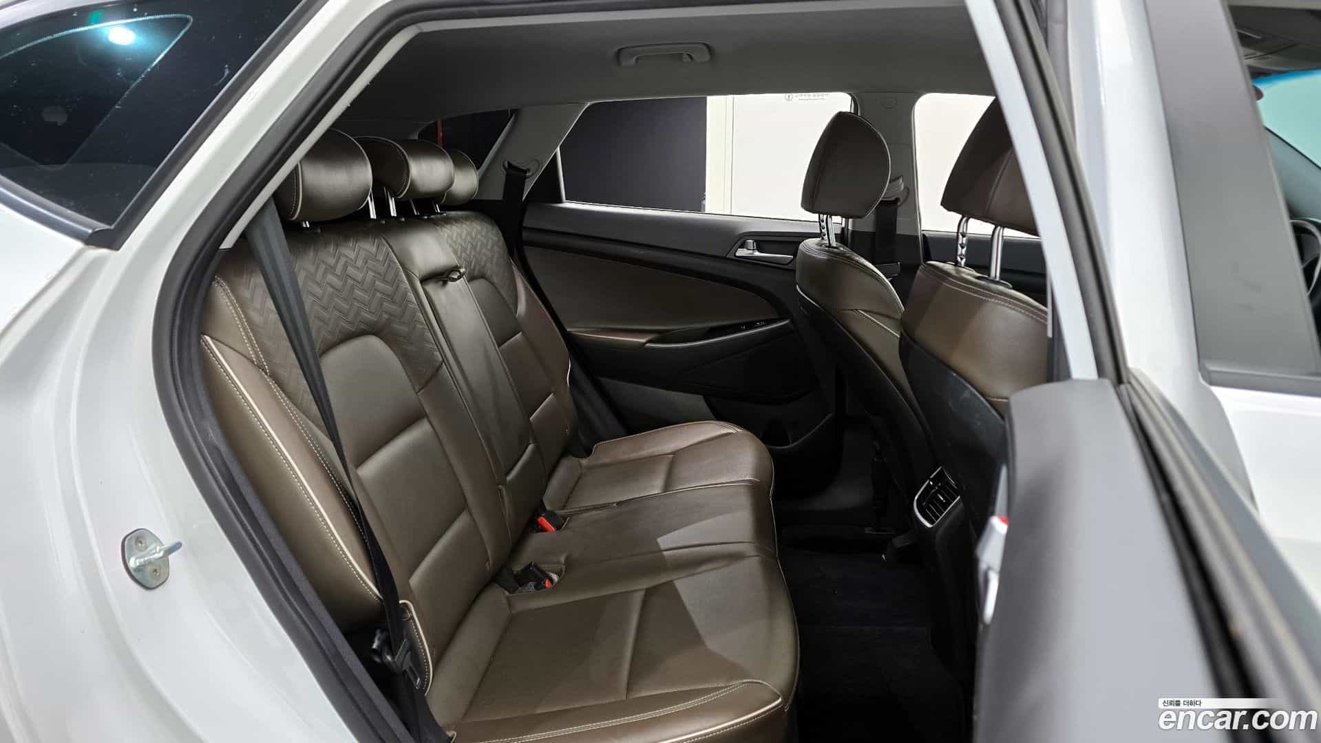 Tucson Hyundai 2018.8-OPTION-016