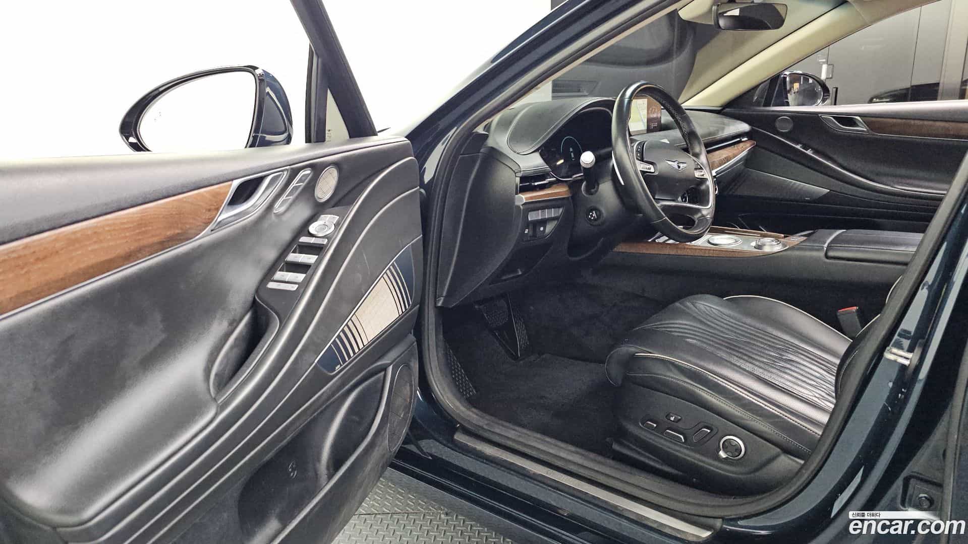 G80 Genesis 2020.10-INNER-010