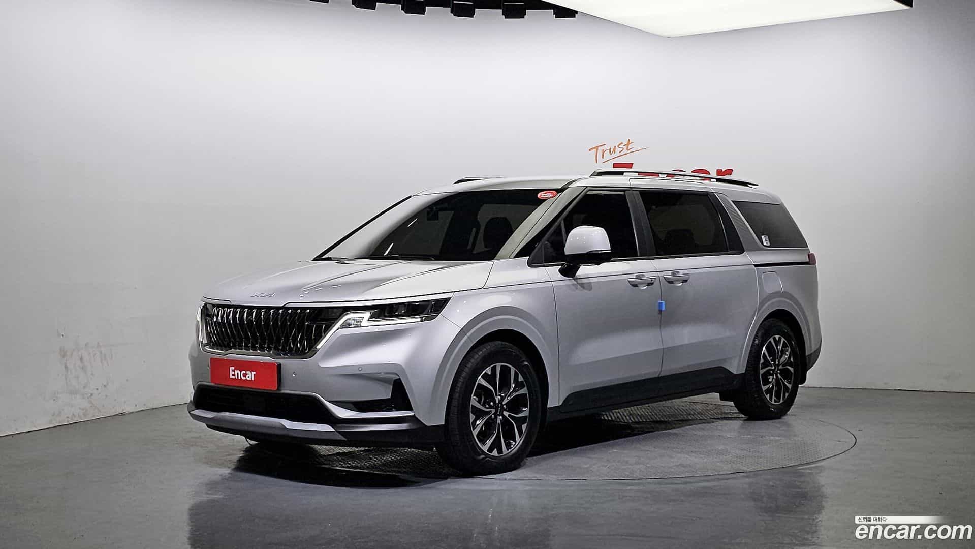 Canival Kia 2022.10-OUTER-001