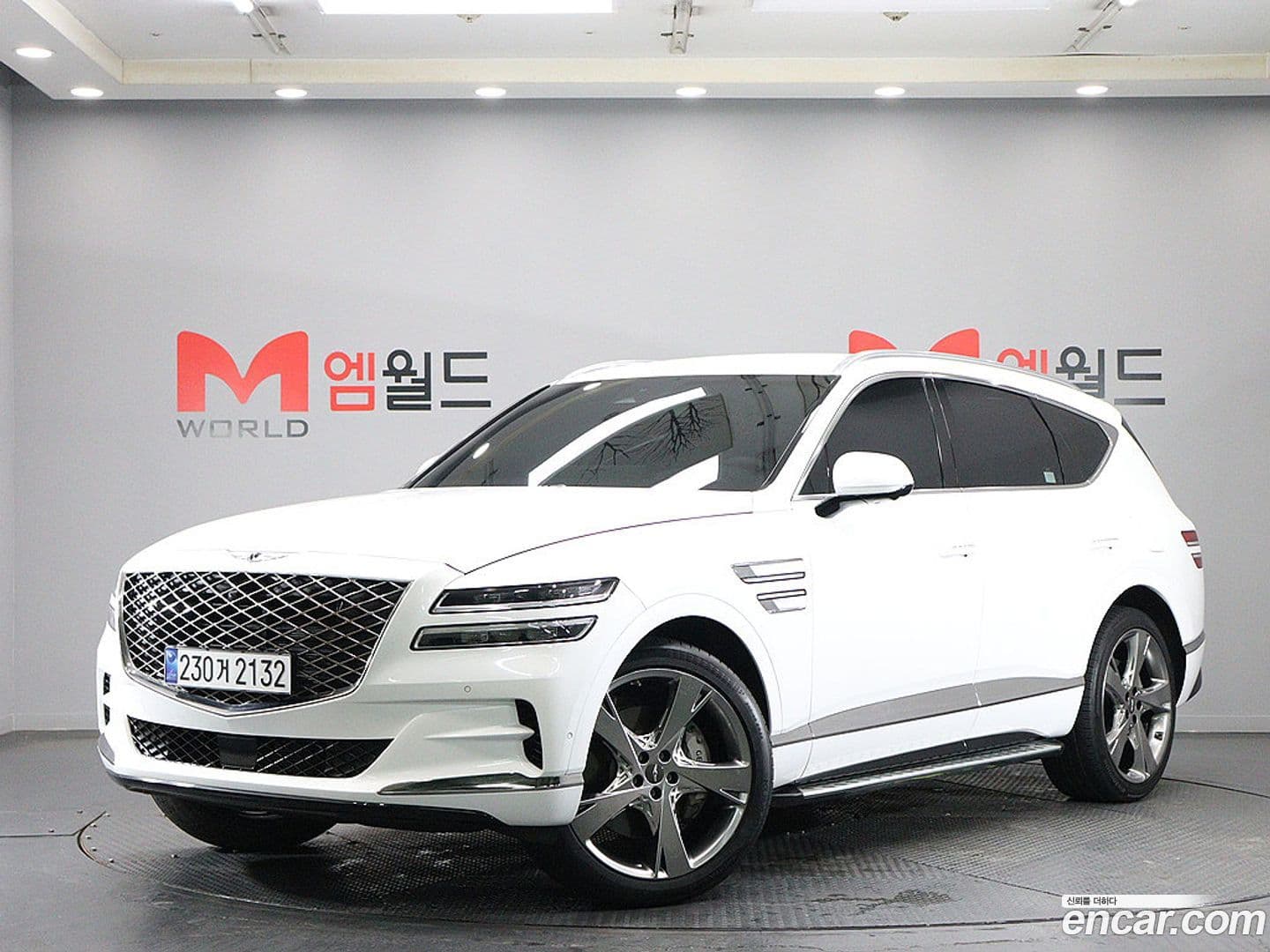 Main__Slider__Photo:GV80 Genesis 2021.11-0