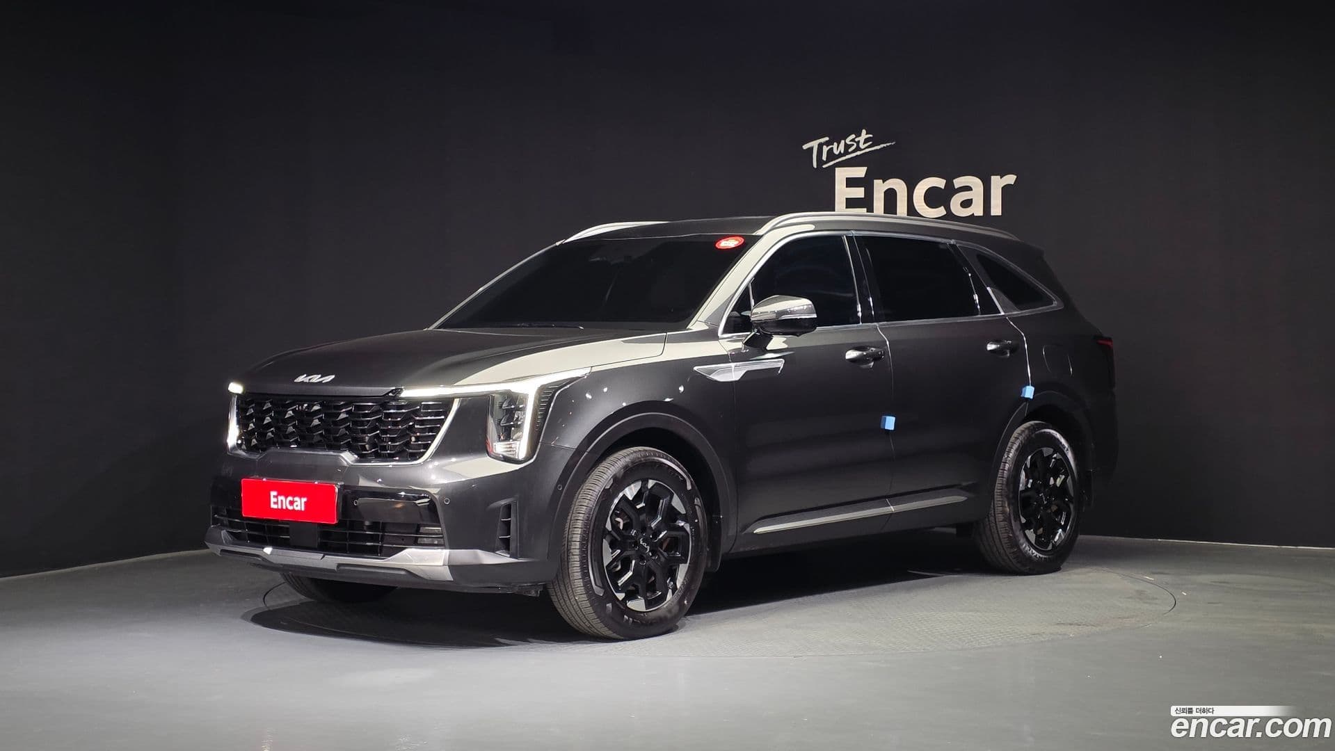 Main__Slider__Photo:Sorento Kia 2024.9-0