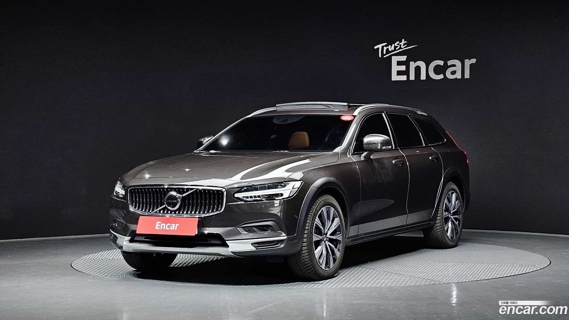 V90 Volvo 2021.0-OUTER-001