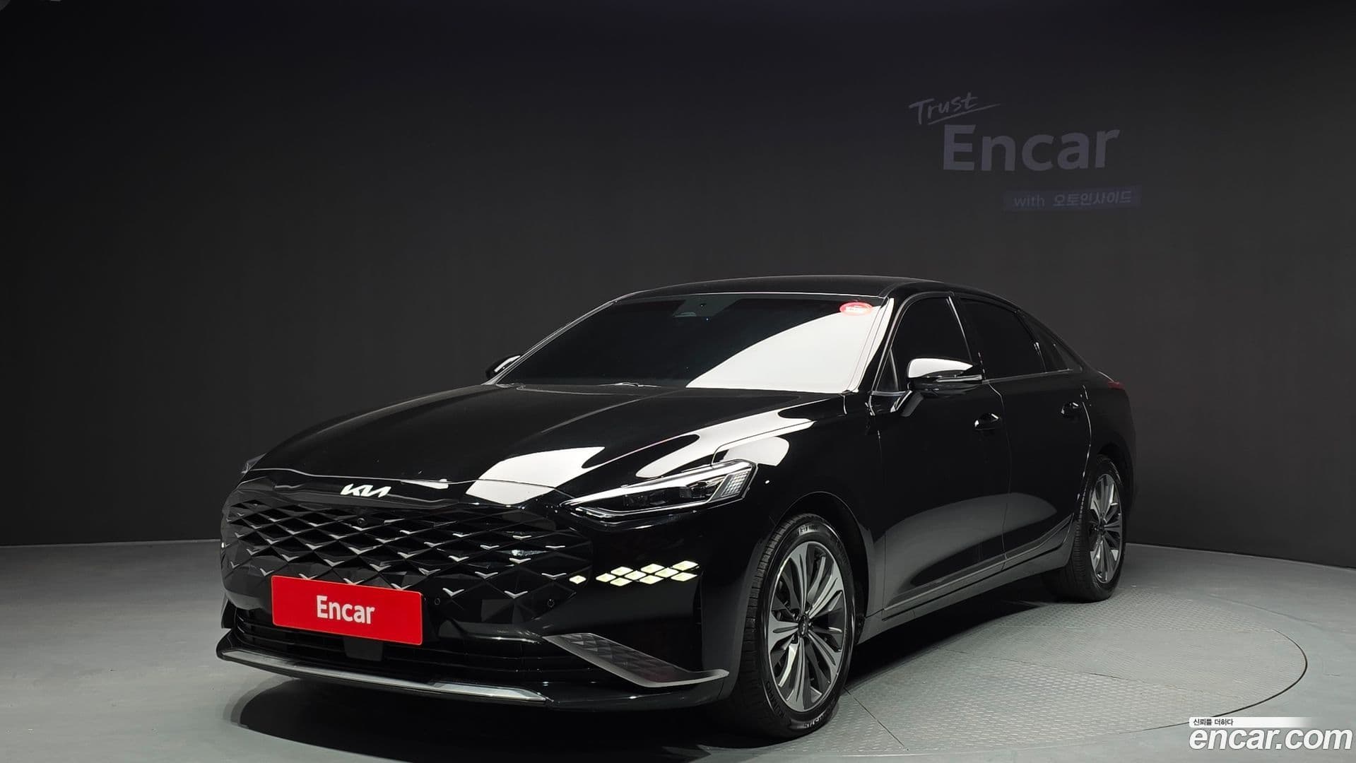 Main__Slider__Photo:K8 Kia 2021.10-0