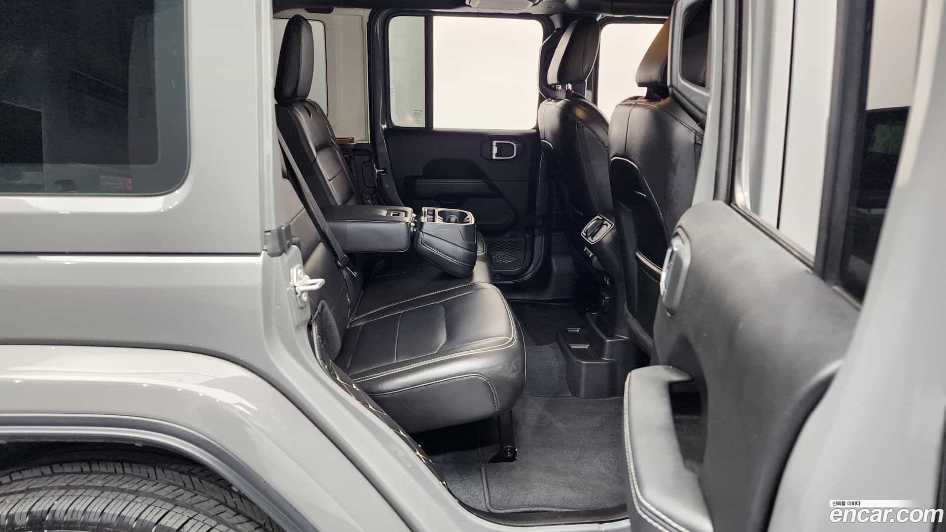 Wrangler Jeep 2022.4-OPTION-016