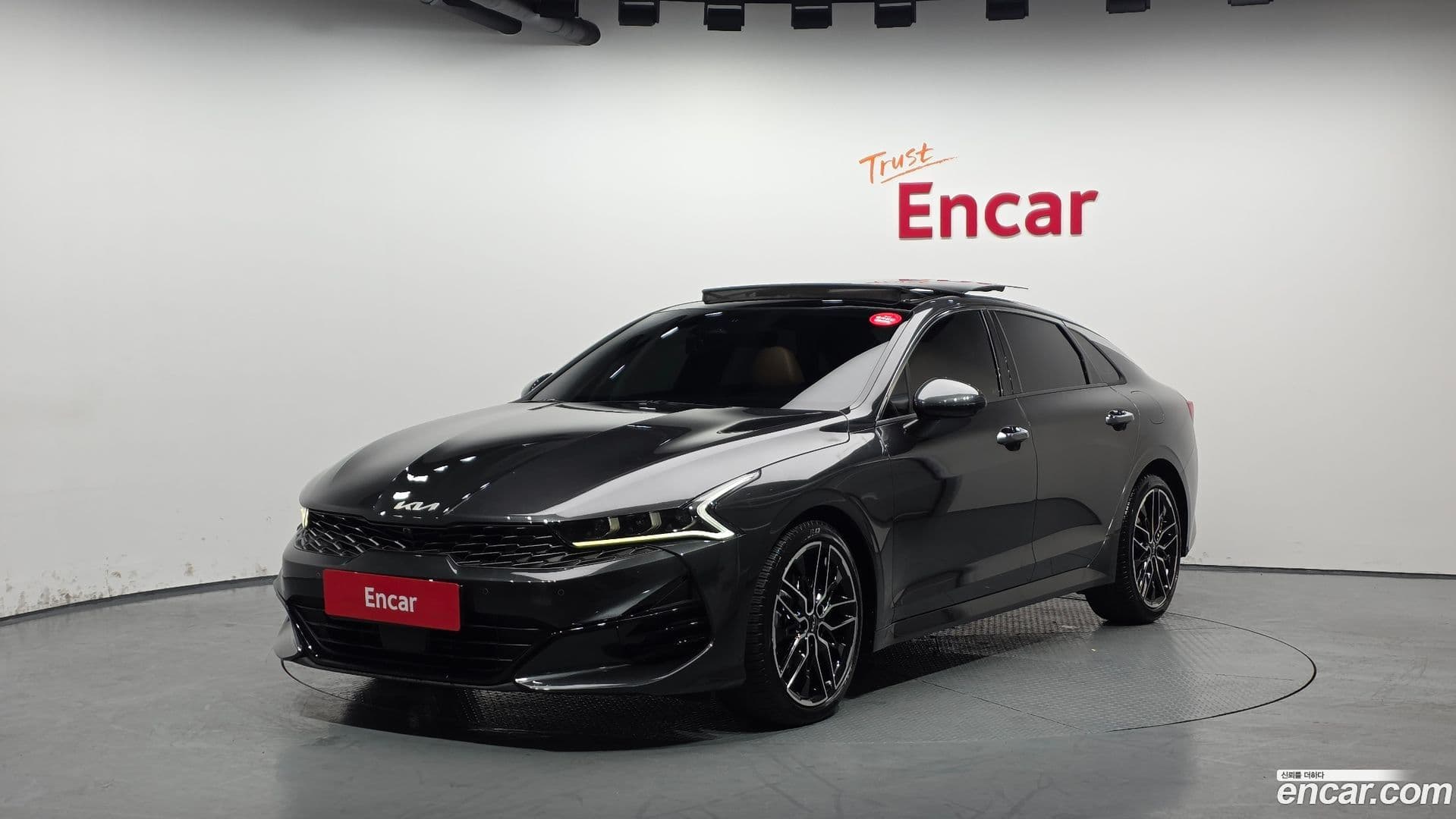 Main__Slider__Photo:K5 Kia 2021.11-0