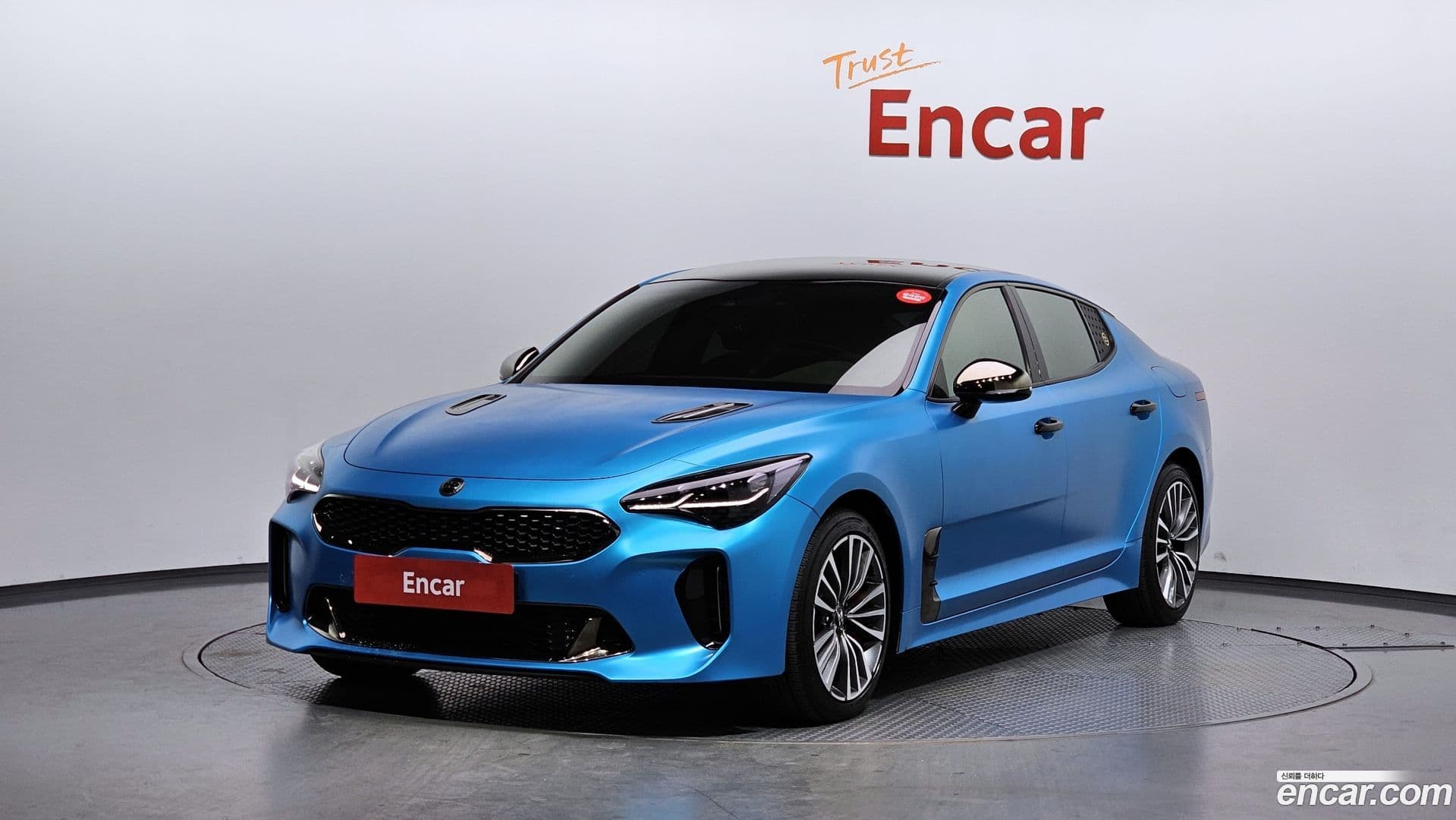 Main__Slider__Photo:Stinger Kia 2017.9-0