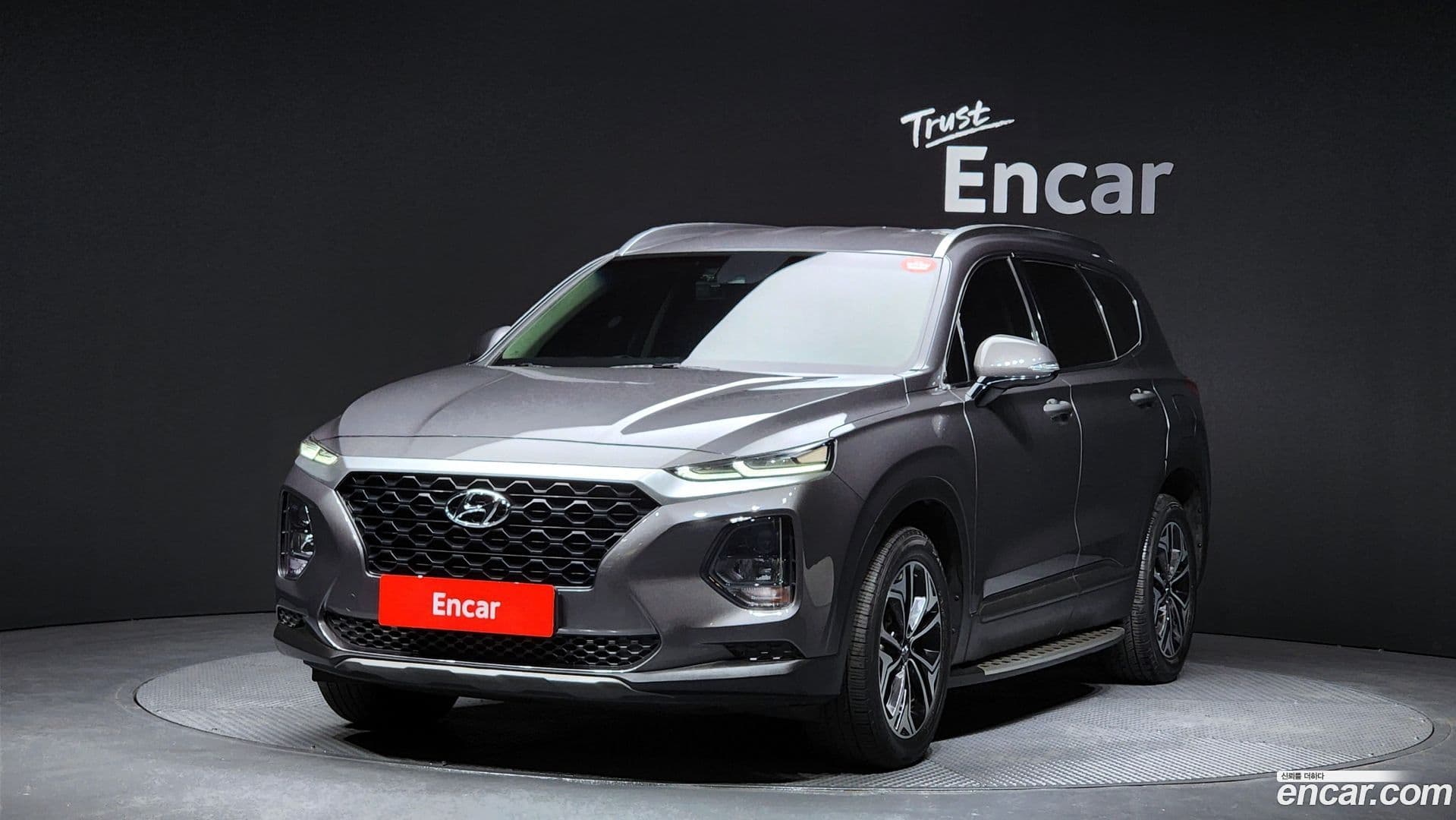 Main__Slider__Photo:Santafe Hyundai 2018.10-0