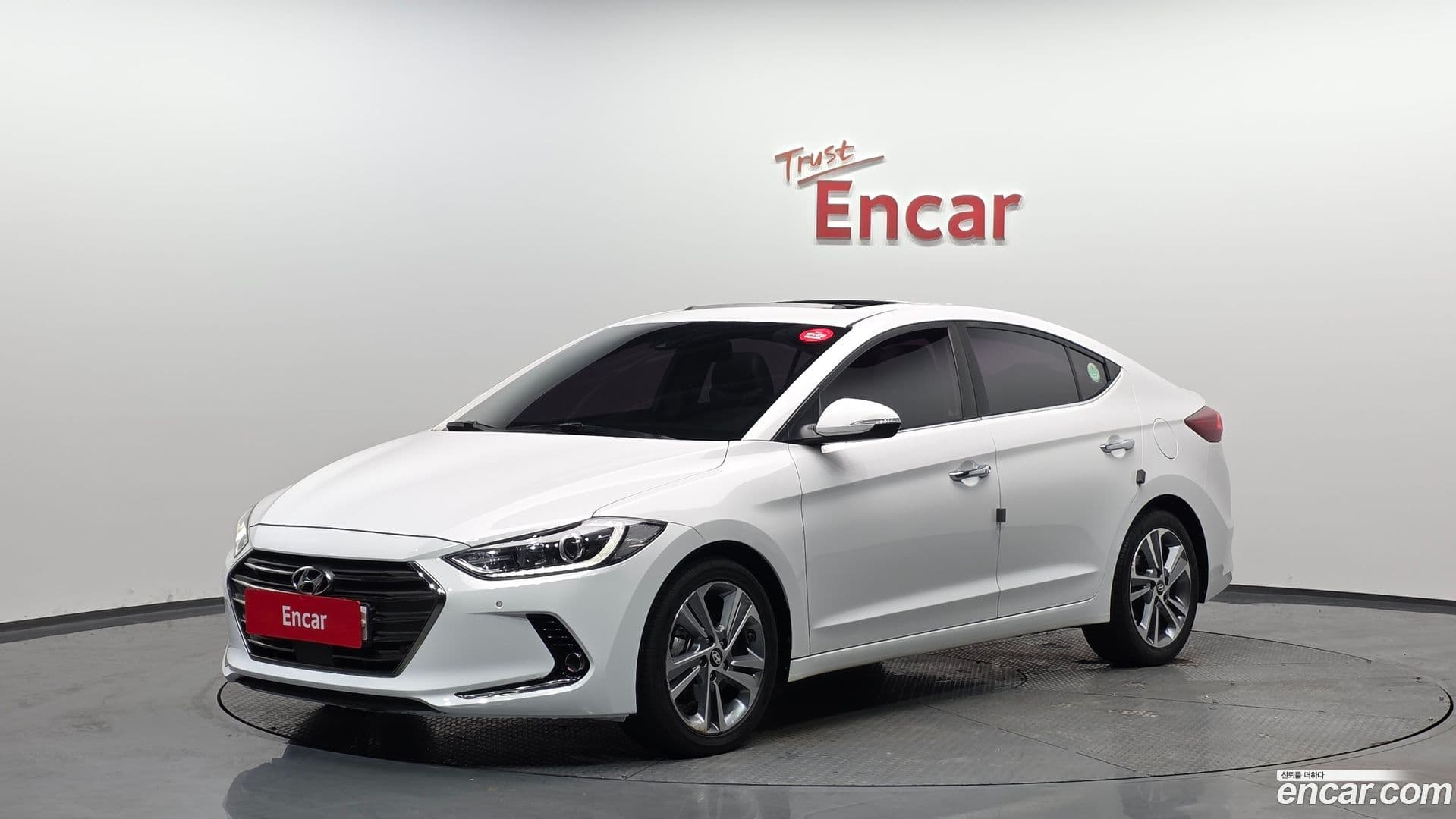 Main__Slider__Photo:AVANTE Hyundai 2016.2-0